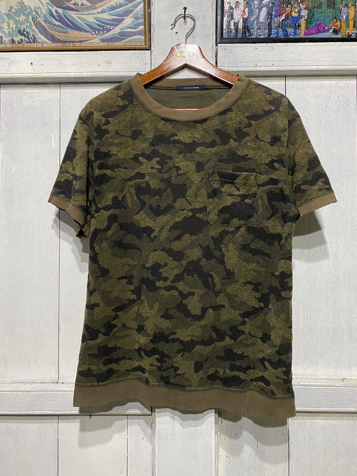 Urban Research Doors Camo Pocket Tee