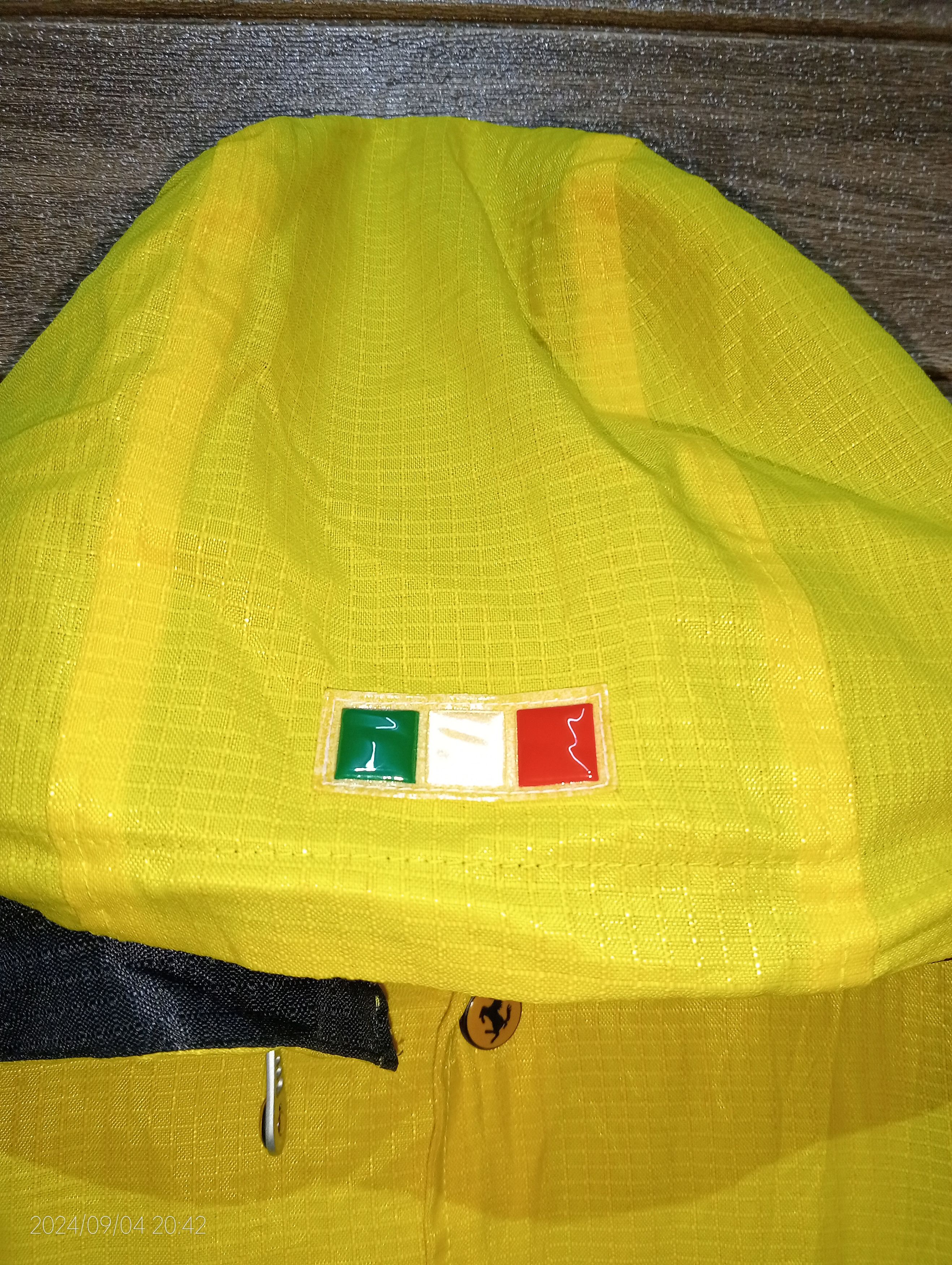 Ferrari VTG 1998 Ferrari Light Yellow Licence Windbreaker Very Rare Size US M / EU 48-50 / 2 - 5 Thumbnail