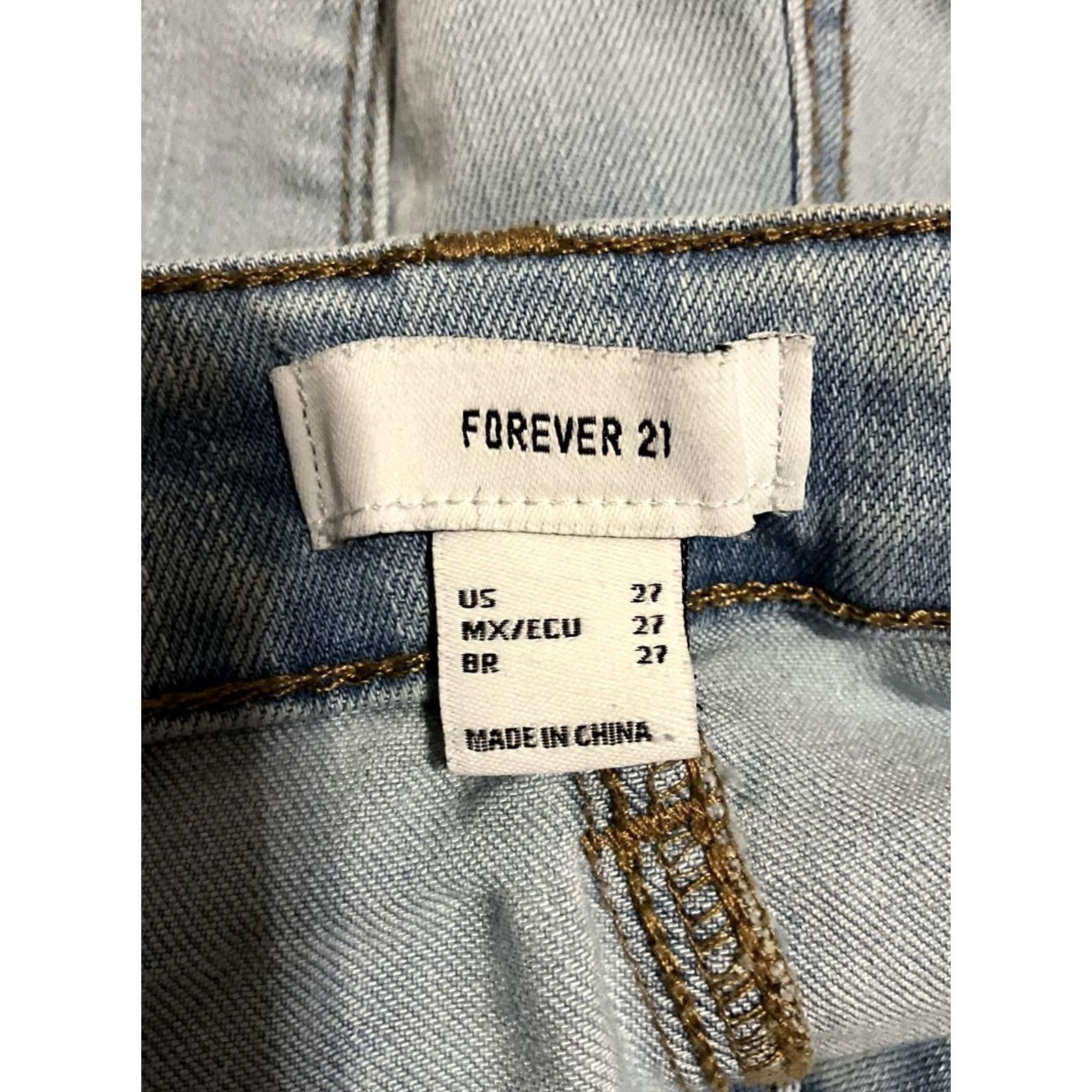 Forever 21 FOREVER 21 Light Wash Flare Jeans Women 27 Regular 27x30 Denim Button Pocket Blue Casual Distressed Vintage: No Size 27" / US 4 / IT 40 - 2 Thumbnail