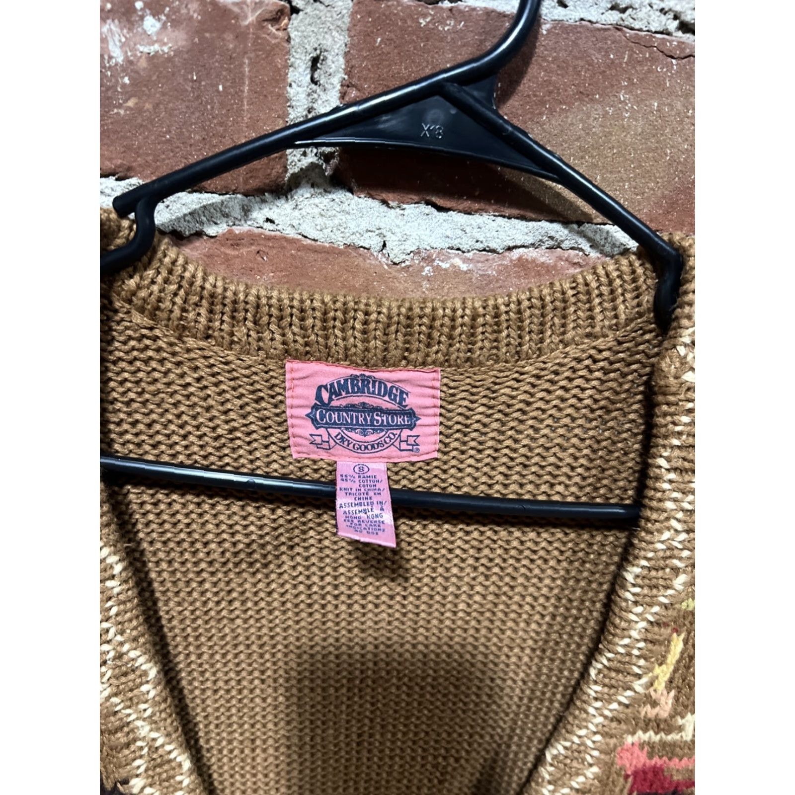 Vintage VINTAGE Cambridge Dry Goods Sweater Vest Shirt Women S Brown Ramie Cotton 90s Western Boots Geometric V-Neck Sleeveless 21x32 Size S / US 4 / IT 40 - 3 Thumbnail