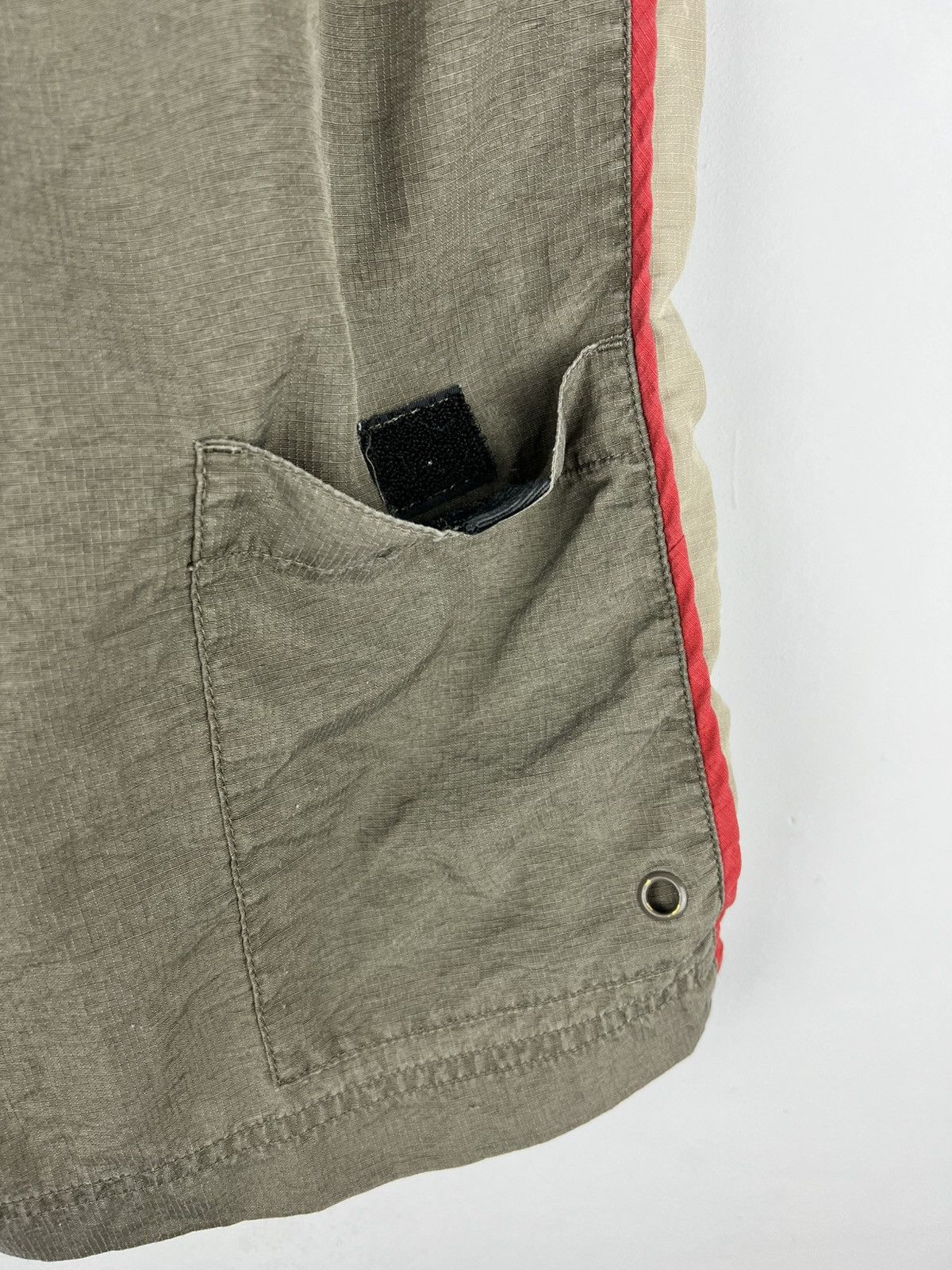 Nike × Vintage Nike Vintage Khaki Shorts sport nylon Size US 34 / EU 50 - 6 Thumbnail
