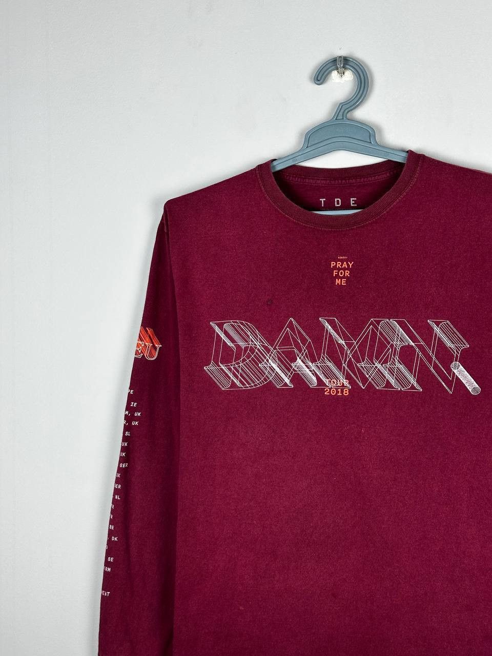 Kendrick Lamar Kendrick Lamar 2018 tour red longsleeve tee DAMN. TDE Size US M / EU 48-50 / 2 - 4 Thumbnail
