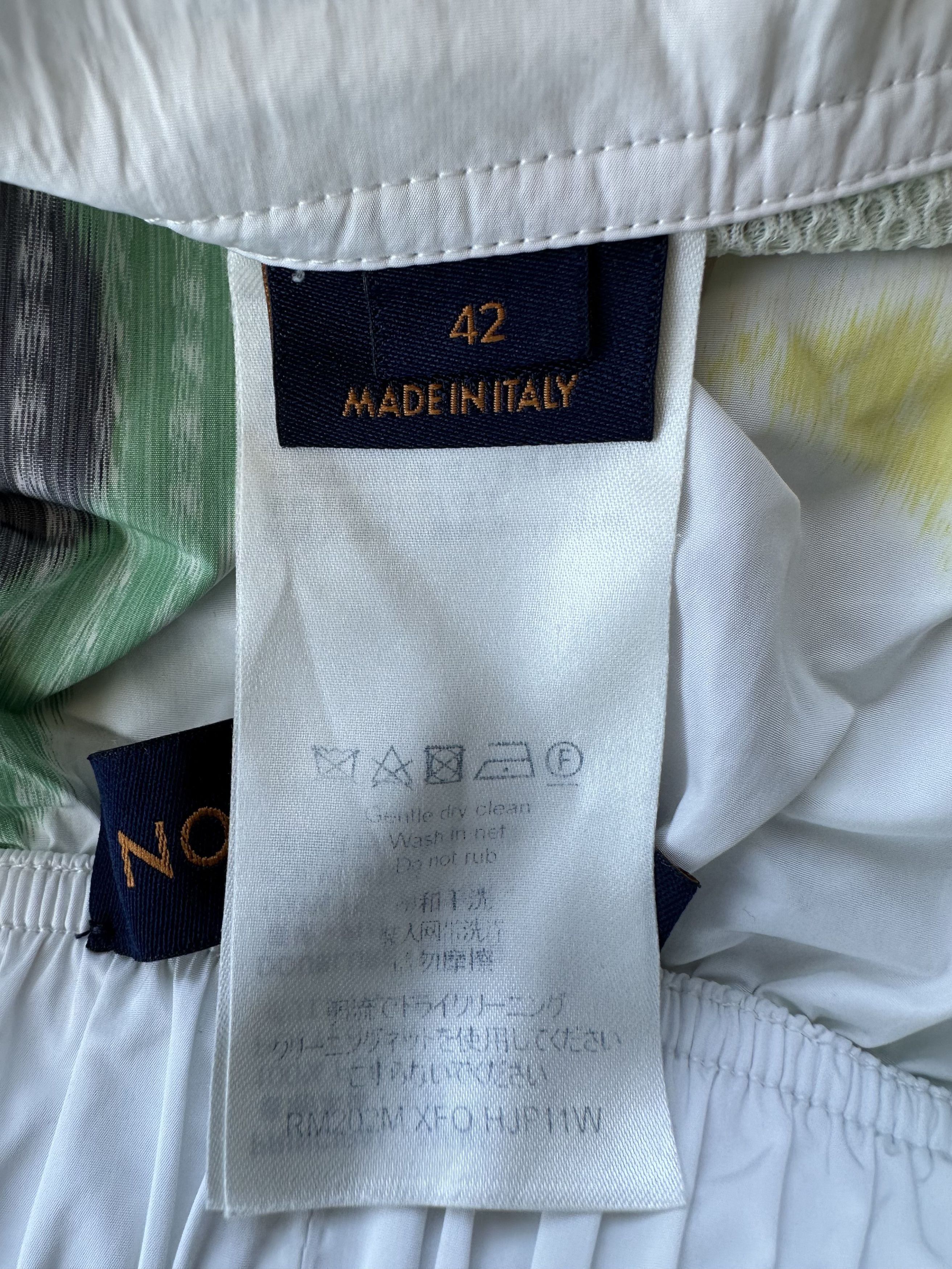 Louis Vuitton Louis Vuitton White Multicolor Flower Monogram Swimshorts Size US 36 / EU 52 - 4 Thumbnail
