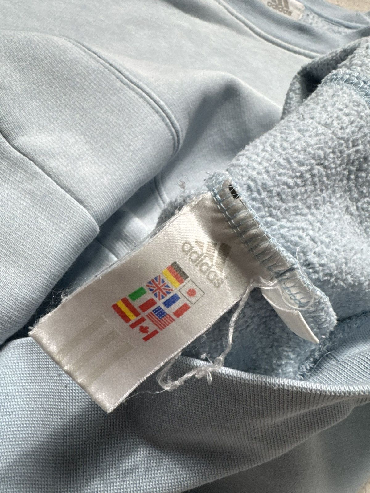 Adidas Adidas Vintage 00’s Sweatshirt Big Logo Size L Blue Size US L / EU 52-54 / 3 - 7 Thumbnail