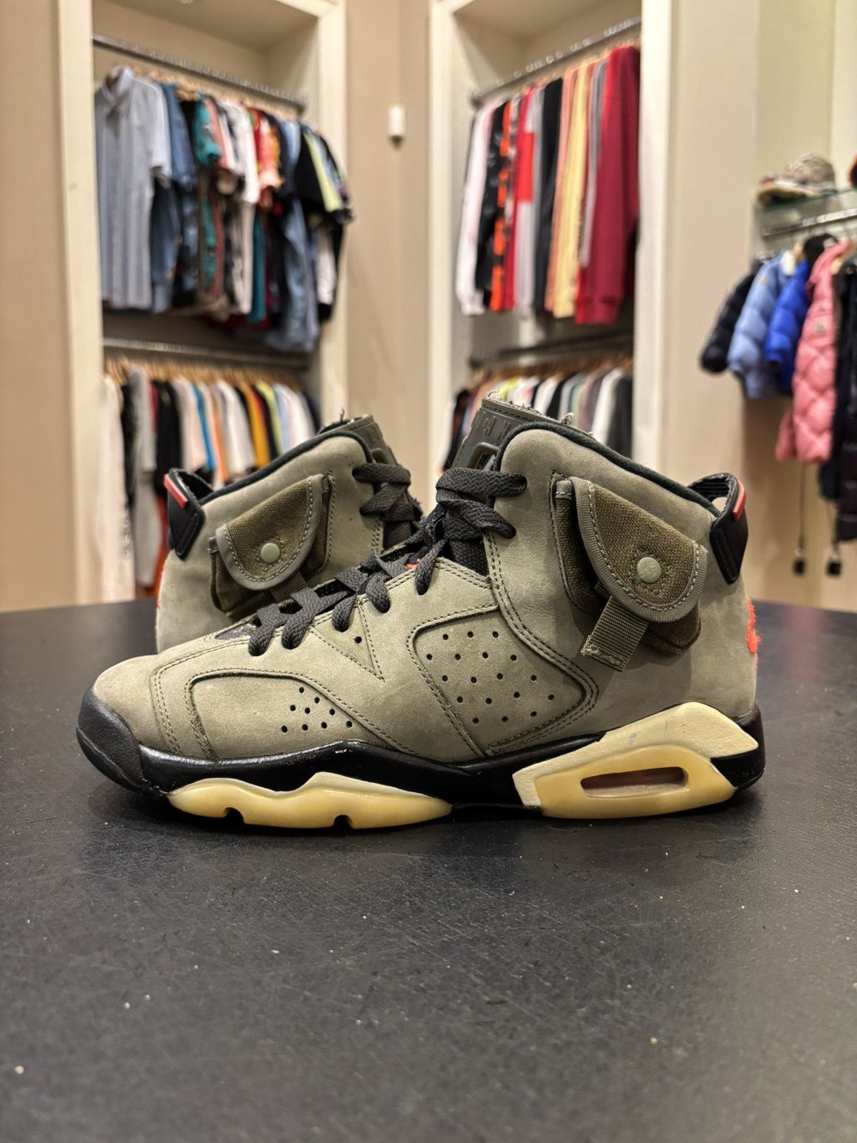 Jordan Brand × Travis Scott Jordan 6 Retro ‘Travis Scott’ Size US 6.5 / EU 39-40 - 2 Thumbnail