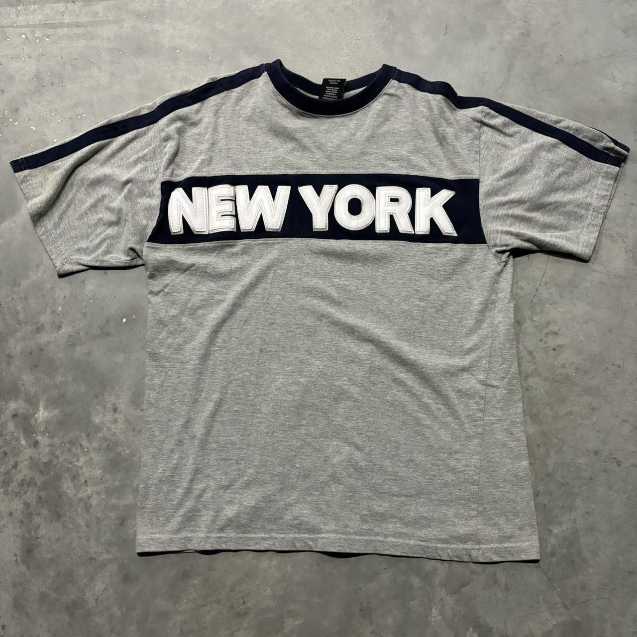 Japanese Brand × Vintage Crazy Vintage Y2K/2000s Grey New York Spellout Skater Streetwear Essential Tee! Size US XL / EU 56 / 4 - 1 Thumbnail