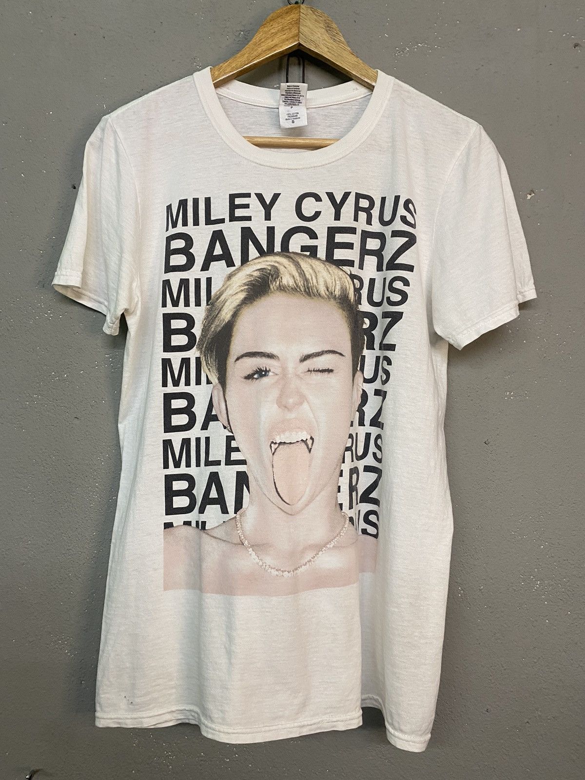 Band Tees × Vintage miley cyrus tour Size US S / EU 44-46 / 1 - 1 Thumbnail