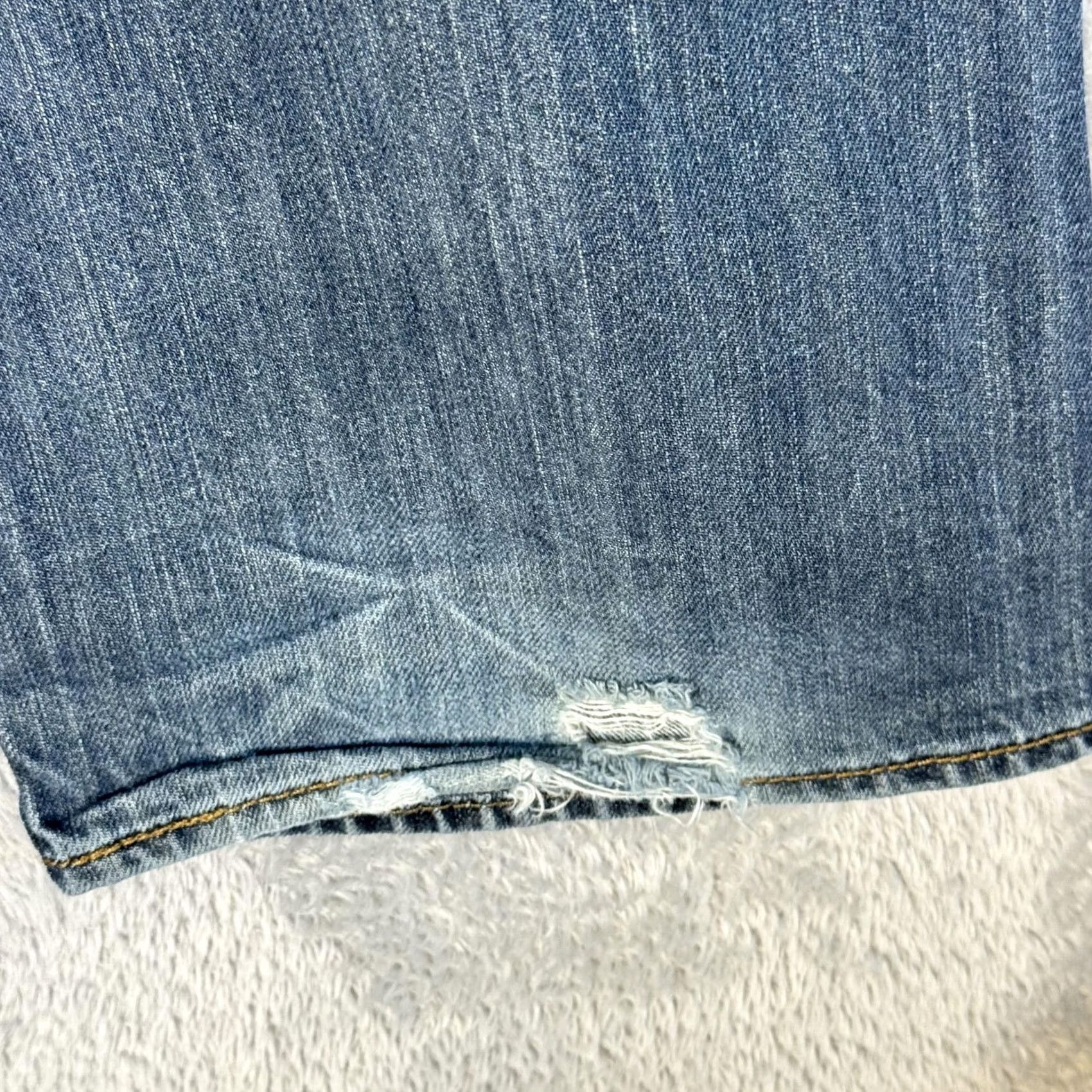 Levi's Levi's 501 Jeans Mens 40x30 Blue Distressed Button Fly Whiskered Denim Pants Jeans Mens 40x30 Blue Distressed Button Fly Whiskered Denim Pants Size US 40 / EU 56 - 5 Thumbnail