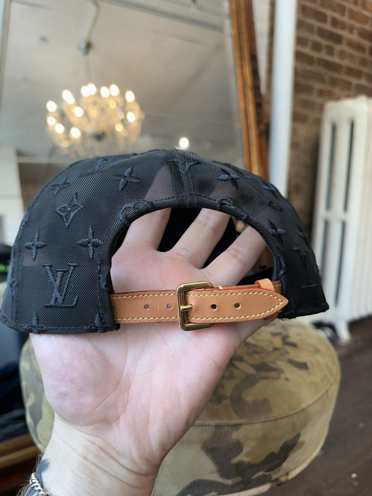 Louis Vuitton Tourist vs Purist Trucker Hat Size ONE SIZE - 4 Thumbnail