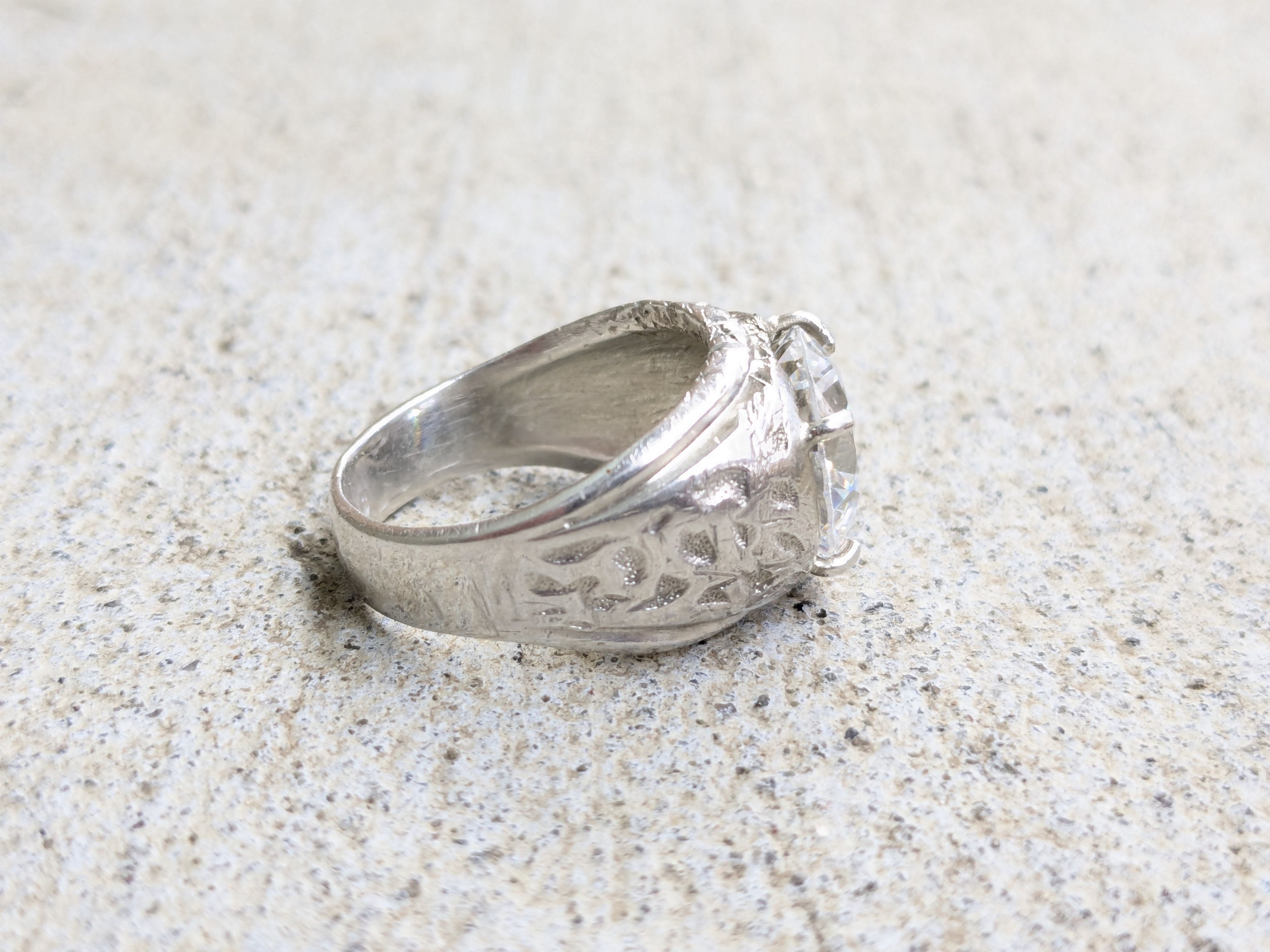 Jewelry Vintage Sterling Silver Ring CZ Round 8.75 Clear Size ONE SIZE - 5 Thumbnail