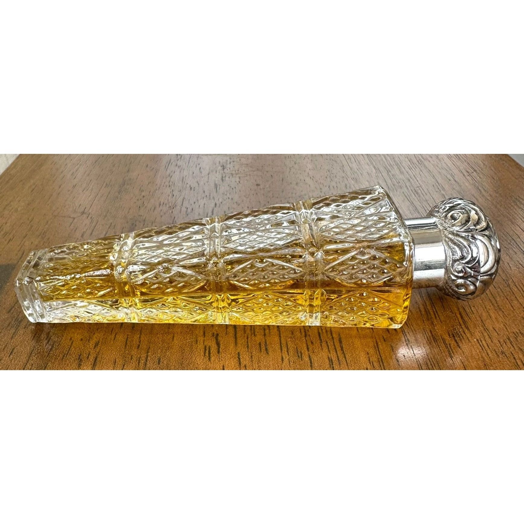 Vintage Vintage 1979 Avon Trailing Arbutus Cologne Flacon 0.75oz 3/4 Size ONE SIZE - 4 Thumbnail