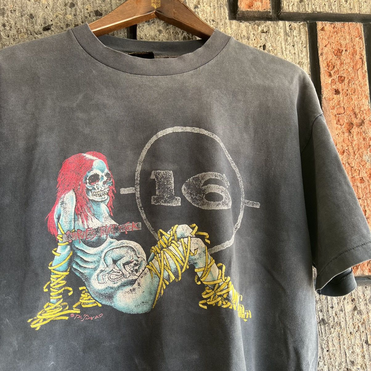 Band Tees VTG ‘90s 16 Curves That Kick Pushead Band Tee Shirt Size US XL / EU 56 / 4 - 8 Thumbnail