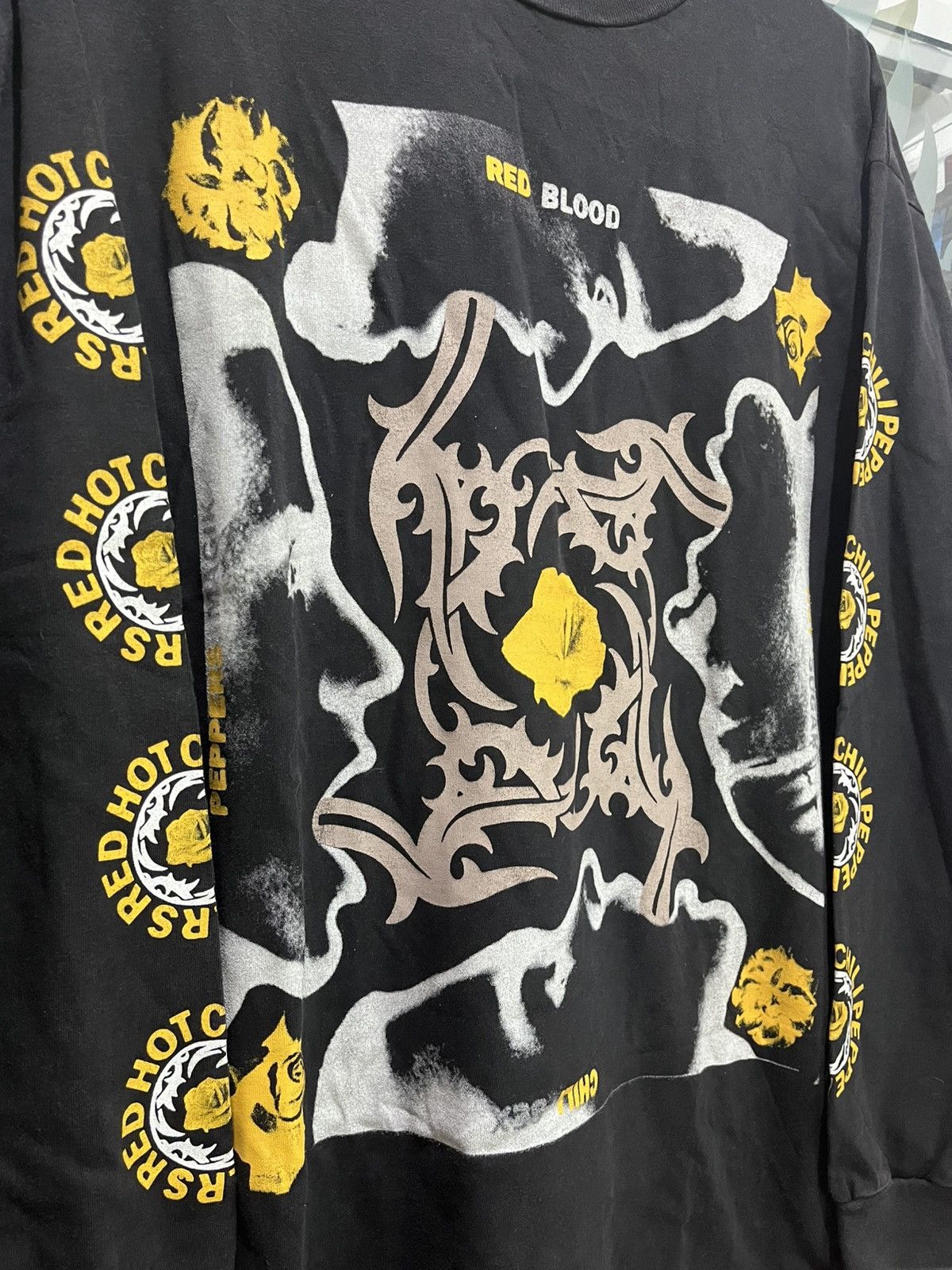 Band Tees BAND TEES RHCP Size US XL / EU 56 / 4 - 2 Thumbnail