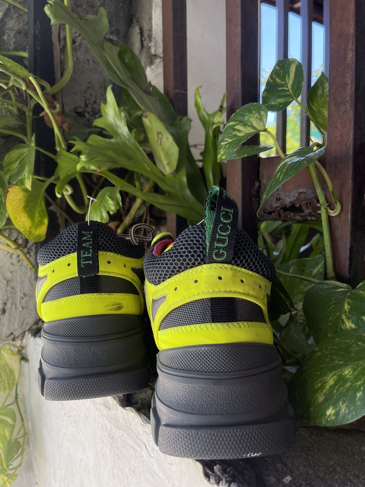 Gucci Gucci Flashtrek Low Sneakers Neon Yellow Green Size US 6.5 / EU 39-40 - 6 Thumbnail