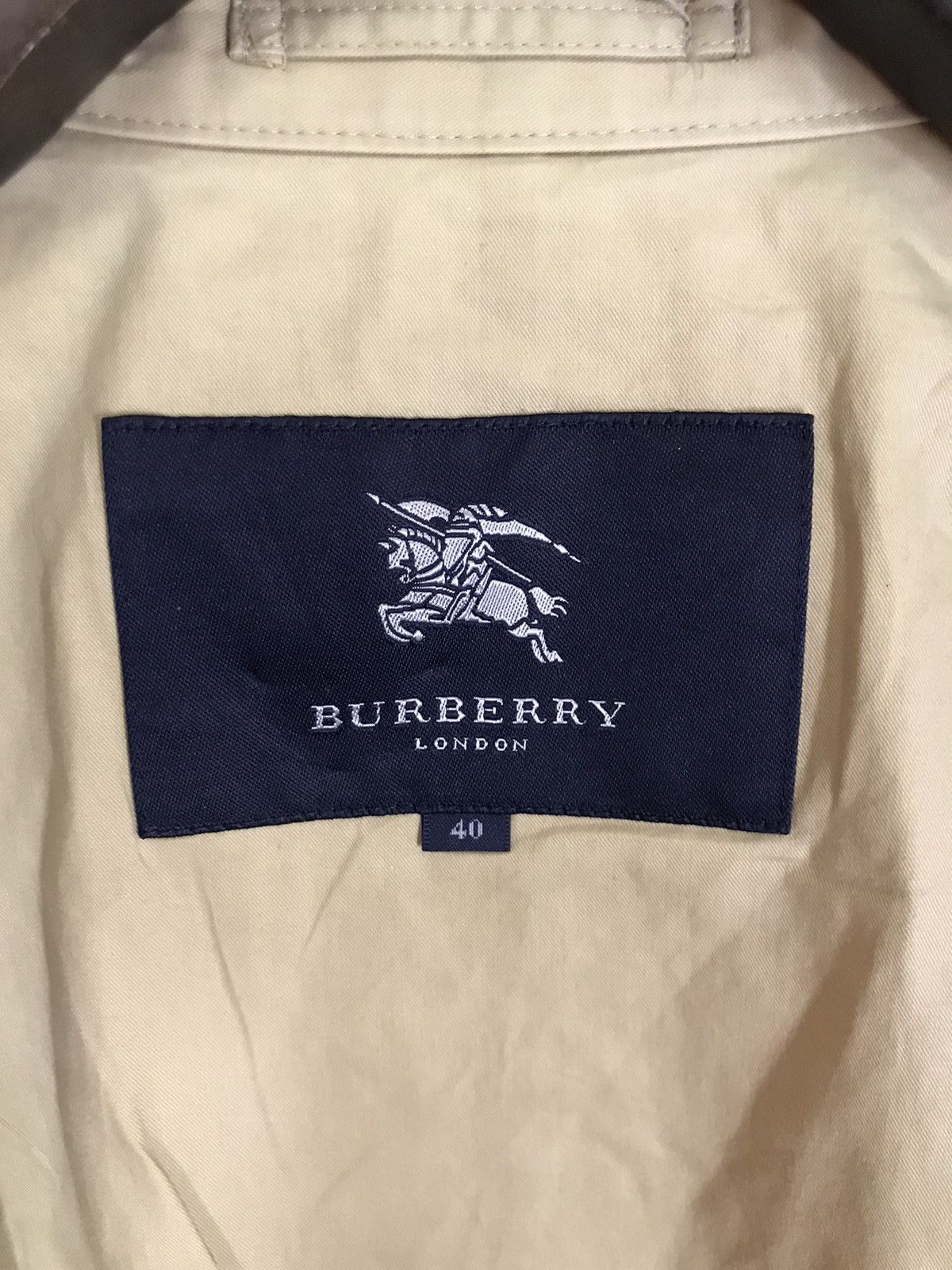 Burberry × Vintage ‼️VINTAGE BURBERRY PARKA COAT NYLON MATERIAL‼️ Size US M / EU 48-50 / 2 - 7 Thumbnail