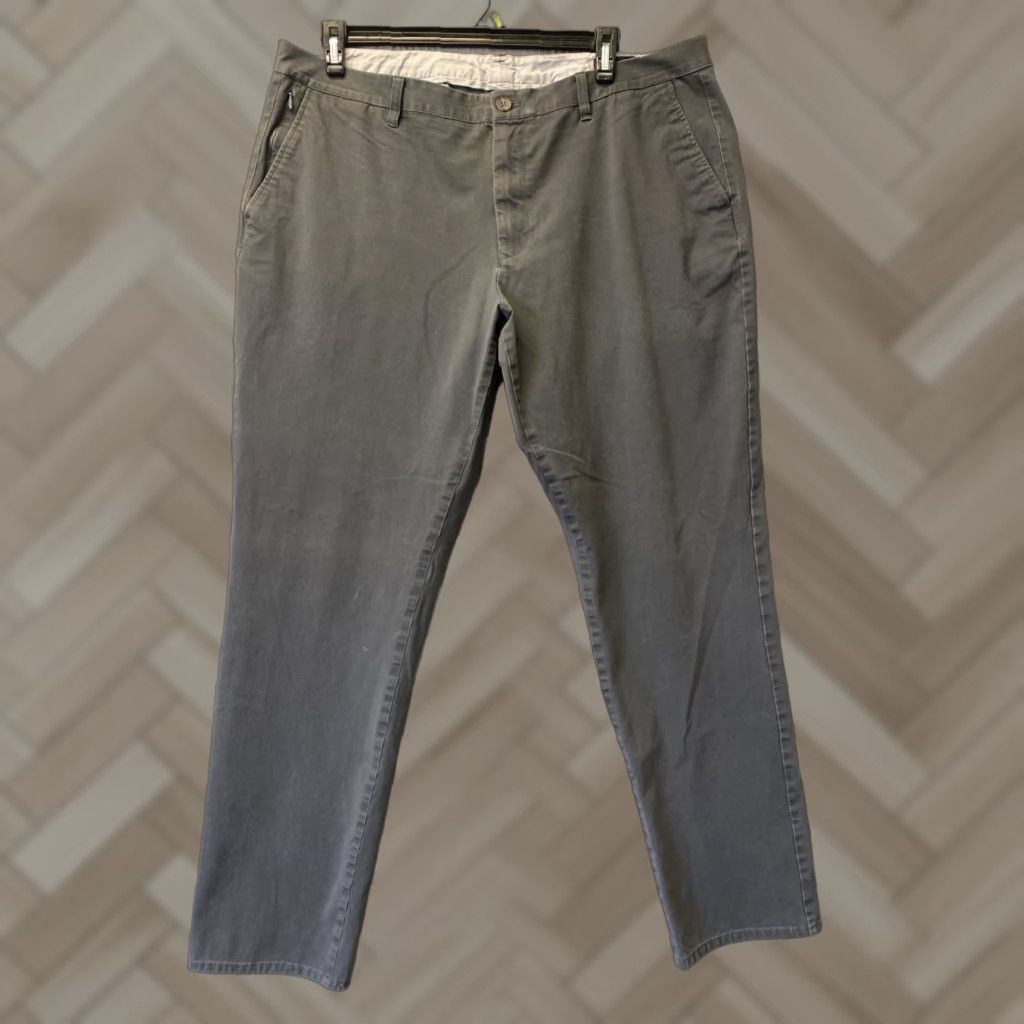 Bonobos BONOBOS Slim Taper Chino Pants Men 40 Regular Inseam 34 Dark Gray Cotton Blend Zip Front Mid Rise Men’s Slim Tapered Pants 40 Mens Gray 158-3 Size US 40 / EU 56 - 1 Thumbnail