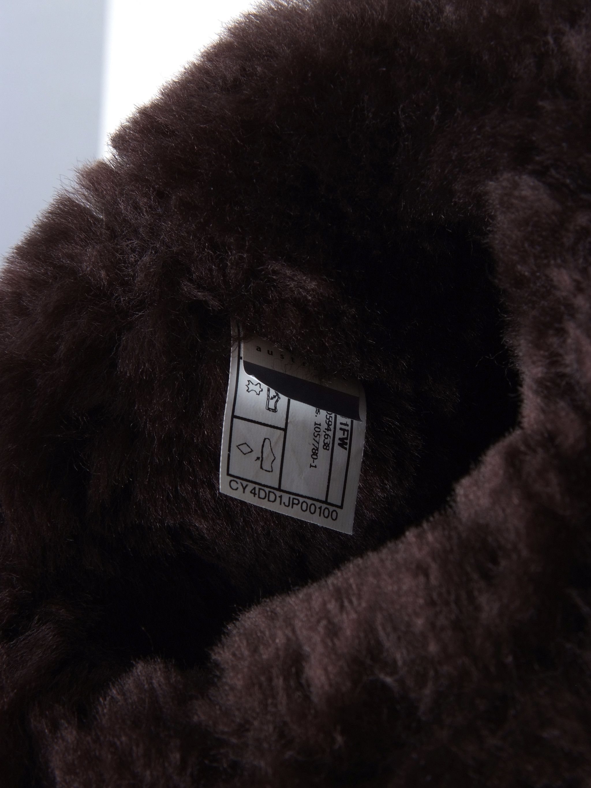 Genuine Leather × Ugg True Real Sheepskin UGG Classic Tall Shearling Winter Boots Size US 7 / IT 37 - 5 Thumbnail