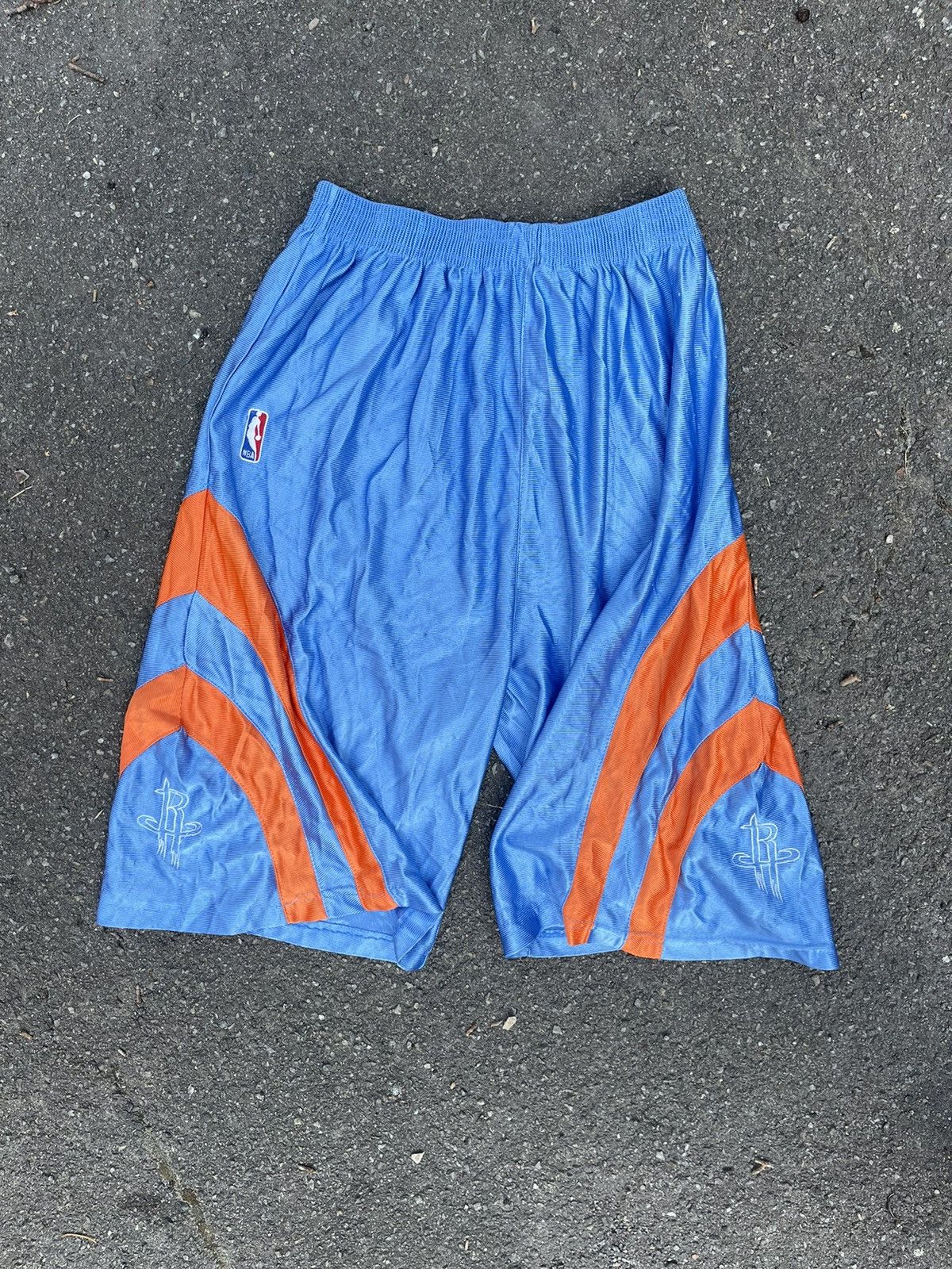 NBA × Vintage 1980’s Houston Rockets NBA vintage basketball shorts rare Size US 33 - 1 Thumbnail