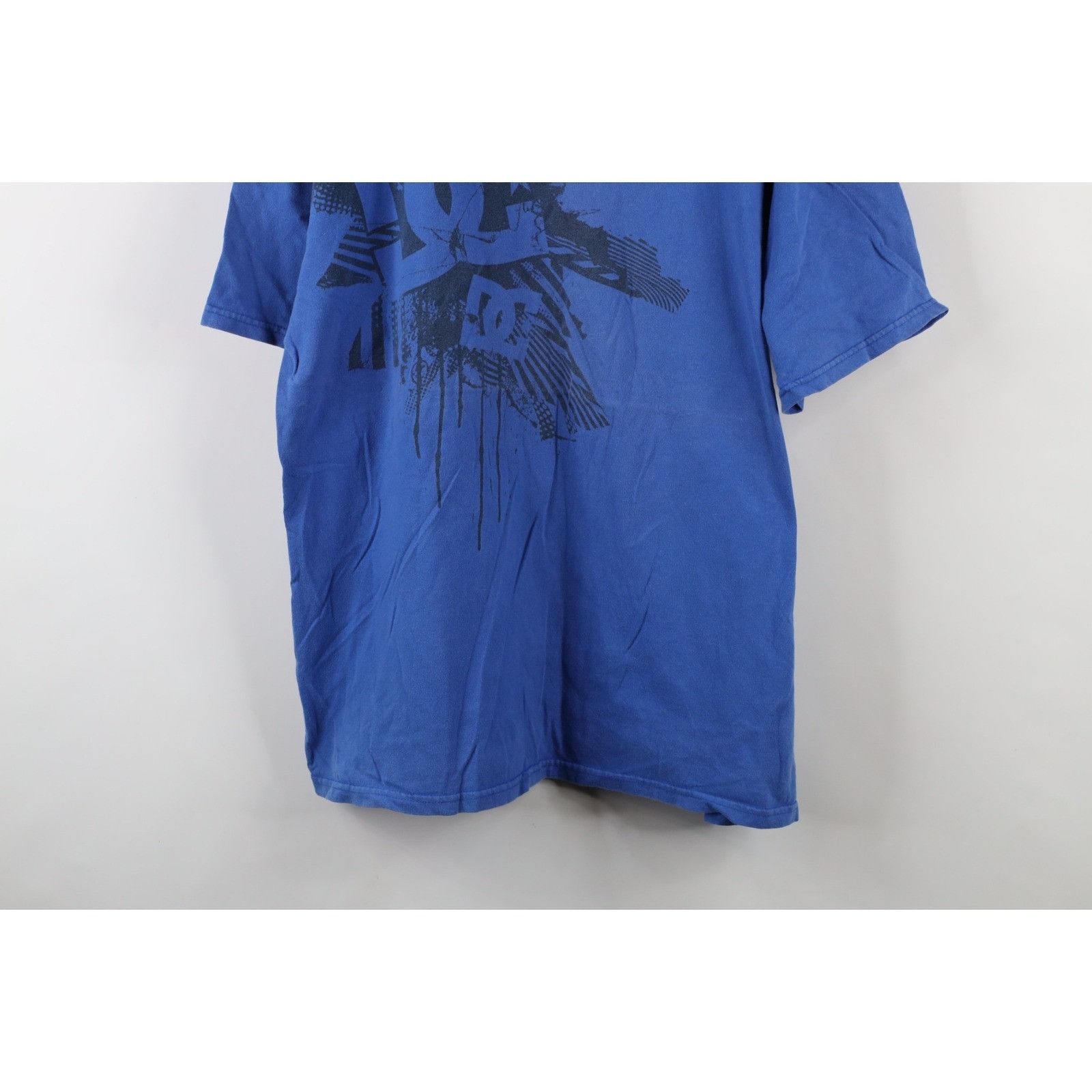 DC Vintage DC Shoes Skateboarding Short Sleeve T-Shirt Blue Size US XL / EU 56 / 4 - 3 Thumbnail