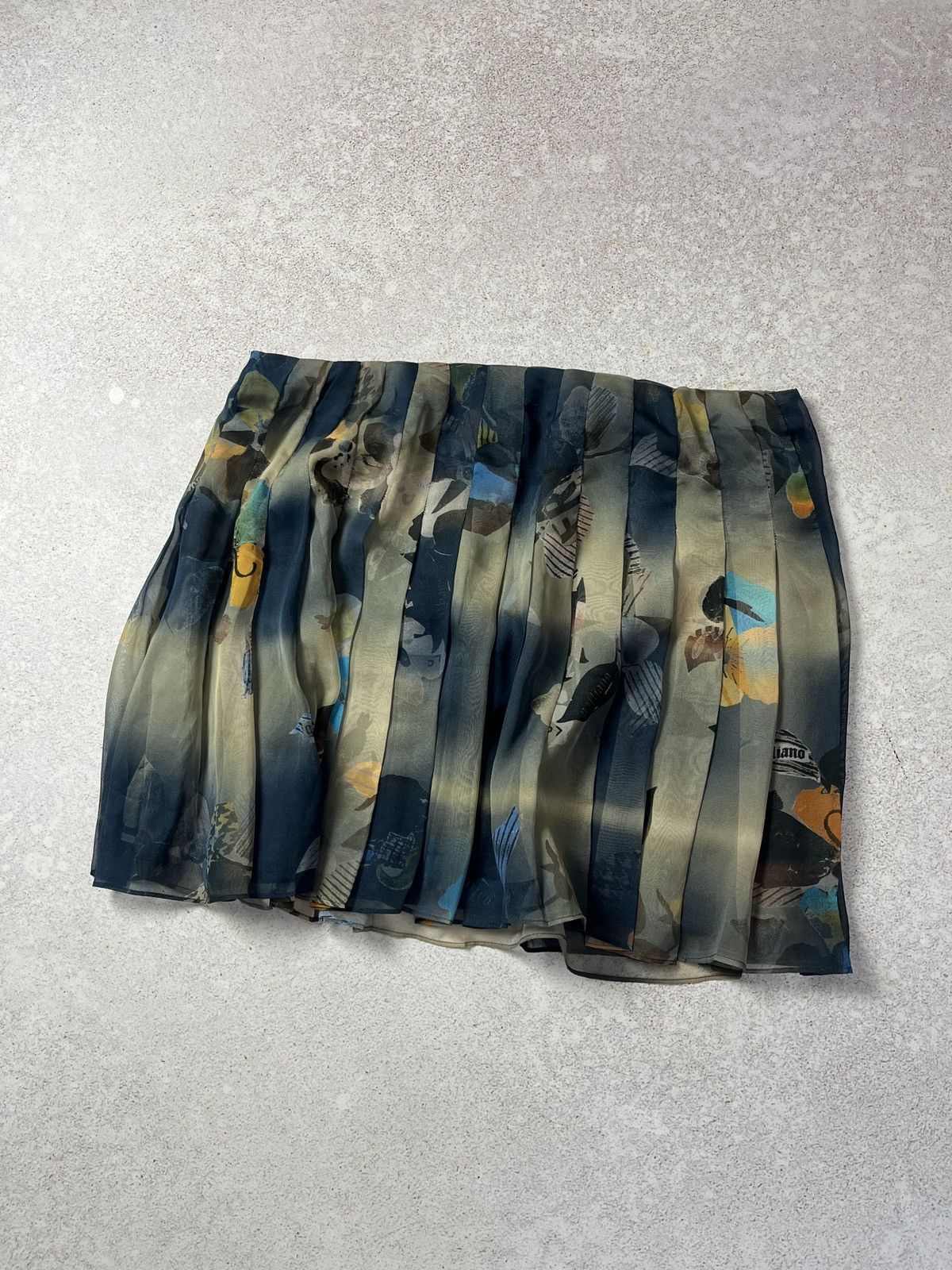 John Galliano Vintage John Galliano Asymmetric Floral Chiffon Mini Skirt Size 28" / US 6 / IT 42 - 2 Thumbnail