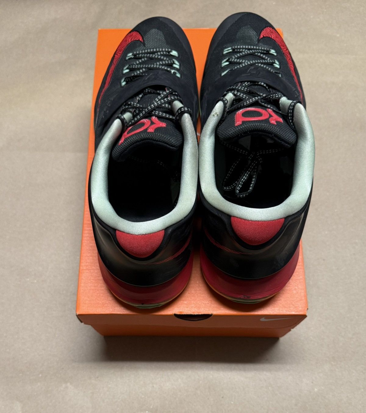 Nike Nike KD 7 VII Good Apples Kevin Durant men’s size 14 Rare! Size US 14 / EU 47 - 4 Thumbnail