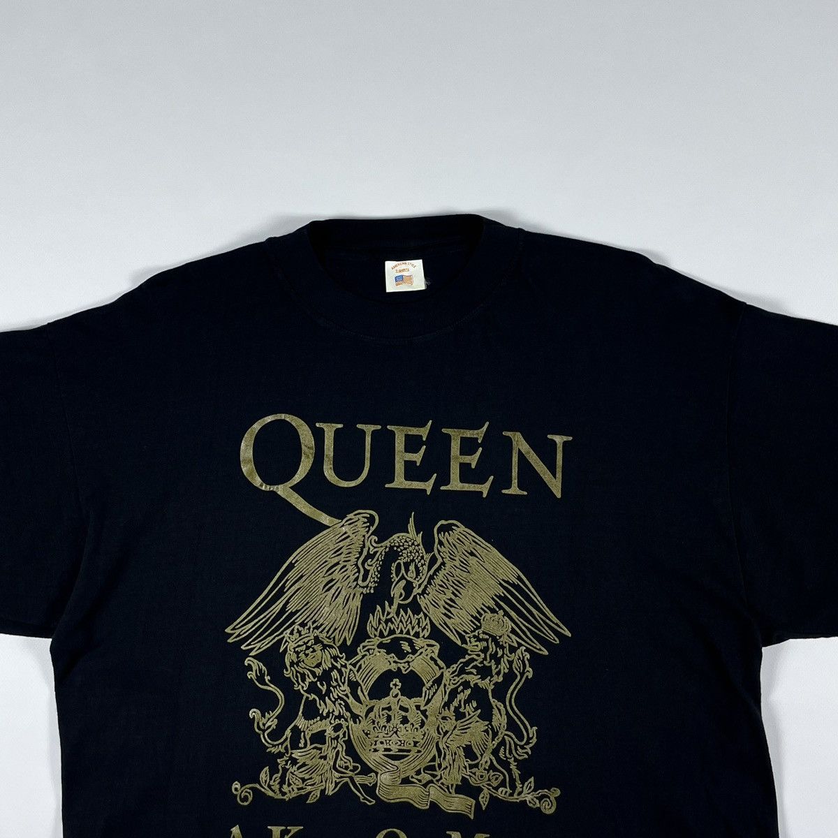 Band Tees Queen Vintage T-shirt A King of Magic Size US XL / EU 56 / 4 - 3 Thumbnail