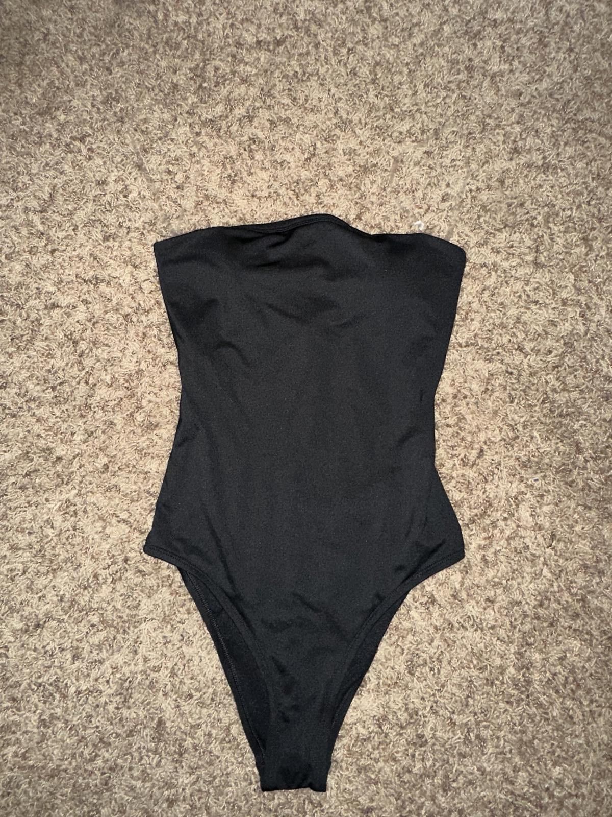 Nike Women's Solid Lace-Up Back Bandeau One Piece Swimsuit Size ONE SIZE - 1 Thumbnail