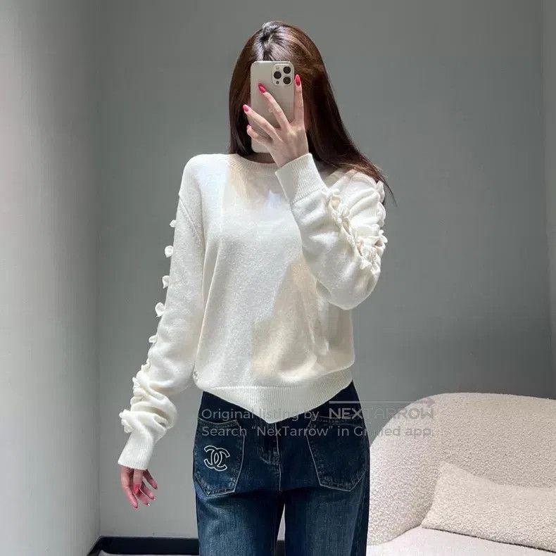 Chanel Chanel Metropolitan cashmere bow hollow v-neck knitwear Size M / US 6-8 / IT 42-44 - 7 Thumbnail