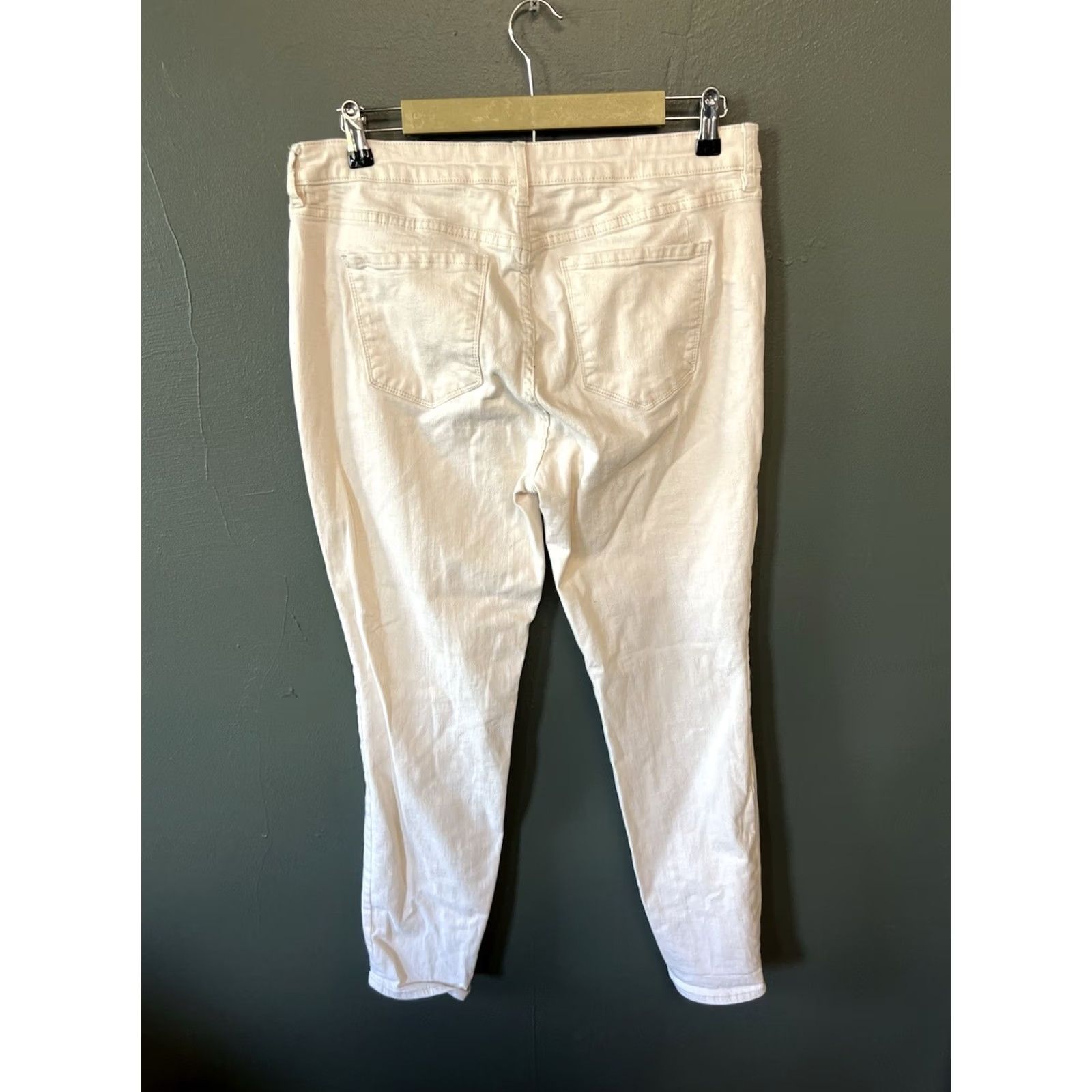 Denime OAT New York Womens Ivory Denim Chino Pant Jeans 32 x 27 Regular Ivory Denim Jeans Womens 32 Ivory OAT New York Jeans Regular 32 x 27 Size 24" / US 00 / IT 34 - 2 Thumbnail
