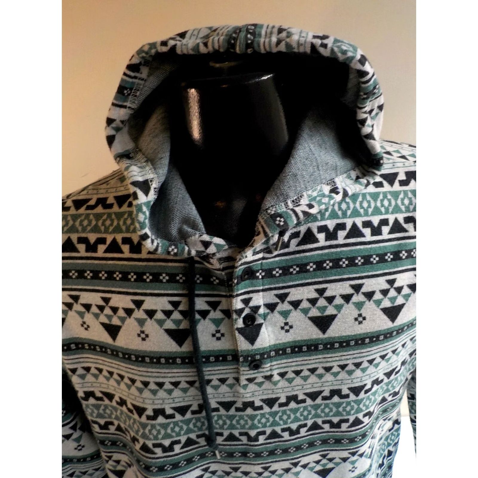 Vintage ON THE BYAS LS Hooded Pullover Aztec Print Shirt Gray Green Black XL Adult Pullover Hooded Kangaroo Pocket Mens Aztec 90s Era Style Size US L / EU 52-54 / 3 - 2 Thumbnail