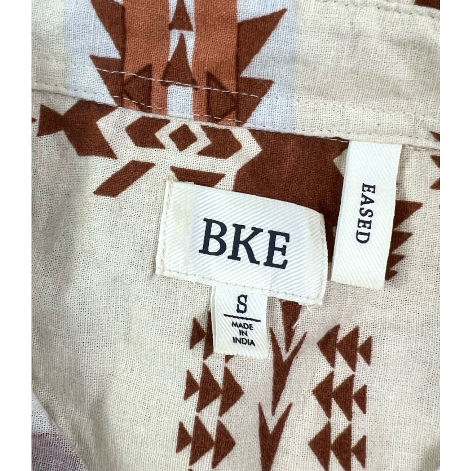 BKE BKE Shirt Women’s Aztec Washed Cream Rust Button Frayed Hem Size S Long Sleeve Ivory Color Button-Up 100% Cotton Highway? Size S / US 4 / IT 40 - 6 Thumbnail