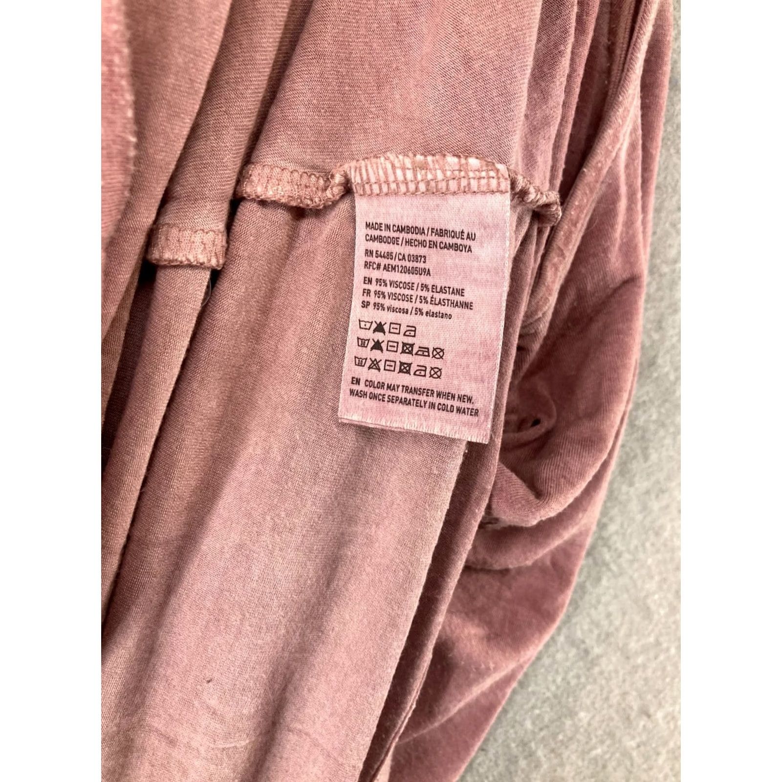 American Eagle Outfitters American Eagle Outfitters Shirt Womens Small Pink Tank V-Neck Sleeveless Knit Casual Bohemian 90s? (No) Size S / US 4 / IT 40 - 5 Thumbnail