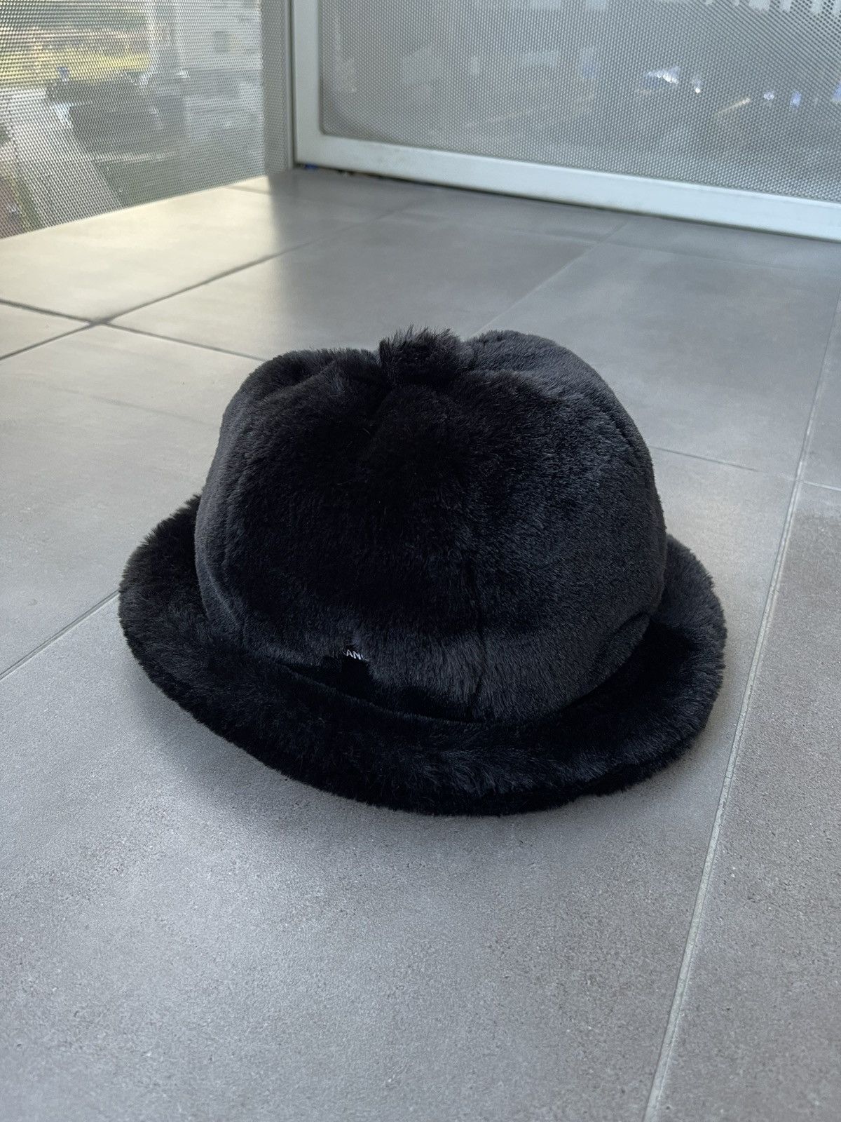 Kangol !DS! SS23 Kangol Faux Fur Black Bucket Hat Size ONE SIZE - 4 Thumbnail