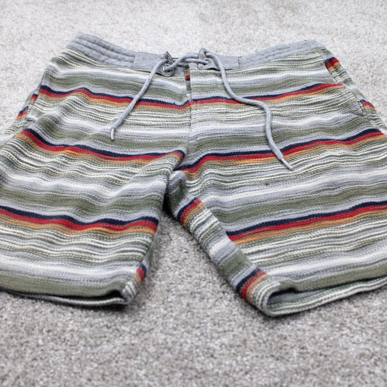 Vissla Vissla Mens Small Shorts 8" Inseam Gray/Green/Red/Yellow Cotton/Poly Casual Pockets Navy Slashed Pocket Striped Beach Outdoor Vintage: No Size US 29 - 2 Thumbnail