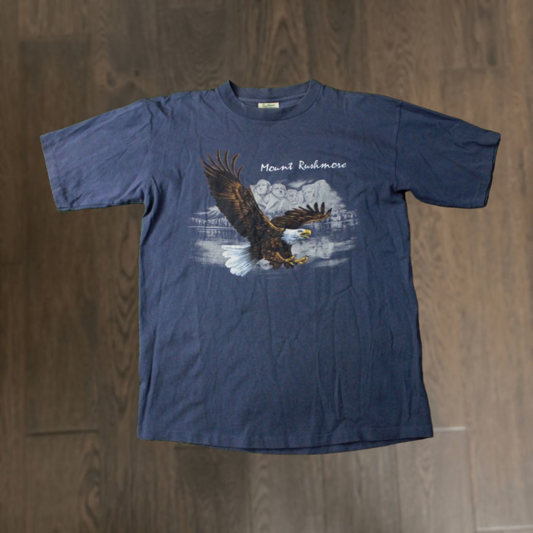 Pop Trading Company MOUNT RUSHMORE 90'S VINTAGE SHIRT MEN L Navy Blue 100% Cotton Trading Company Size L Decade 90's Jersey Style Basic Tee Print Mount Rushmore Size US L / EU 52-54 / 3 - 1 Thumbnail
