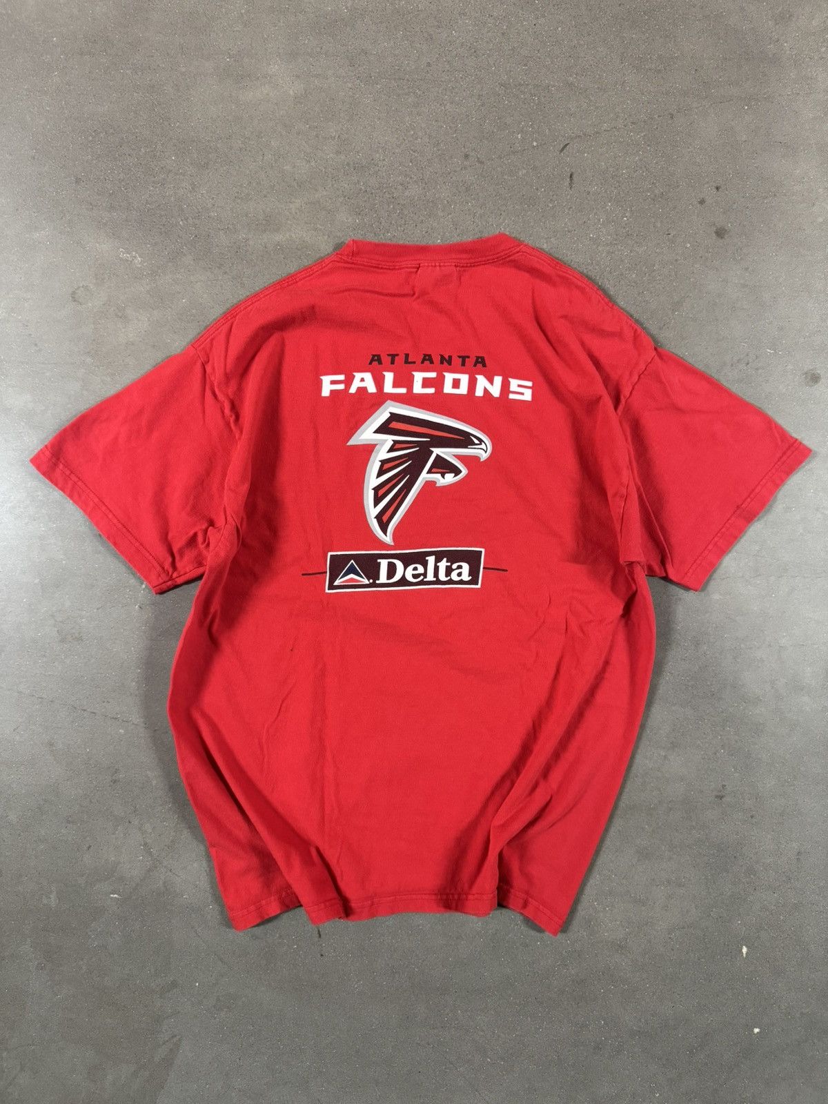 Hanes Vintage Atlanta Falcons Delta Airlines T-Shirt Size Large Size US L / EU 52-54 / 3 - 2 Thumbnail