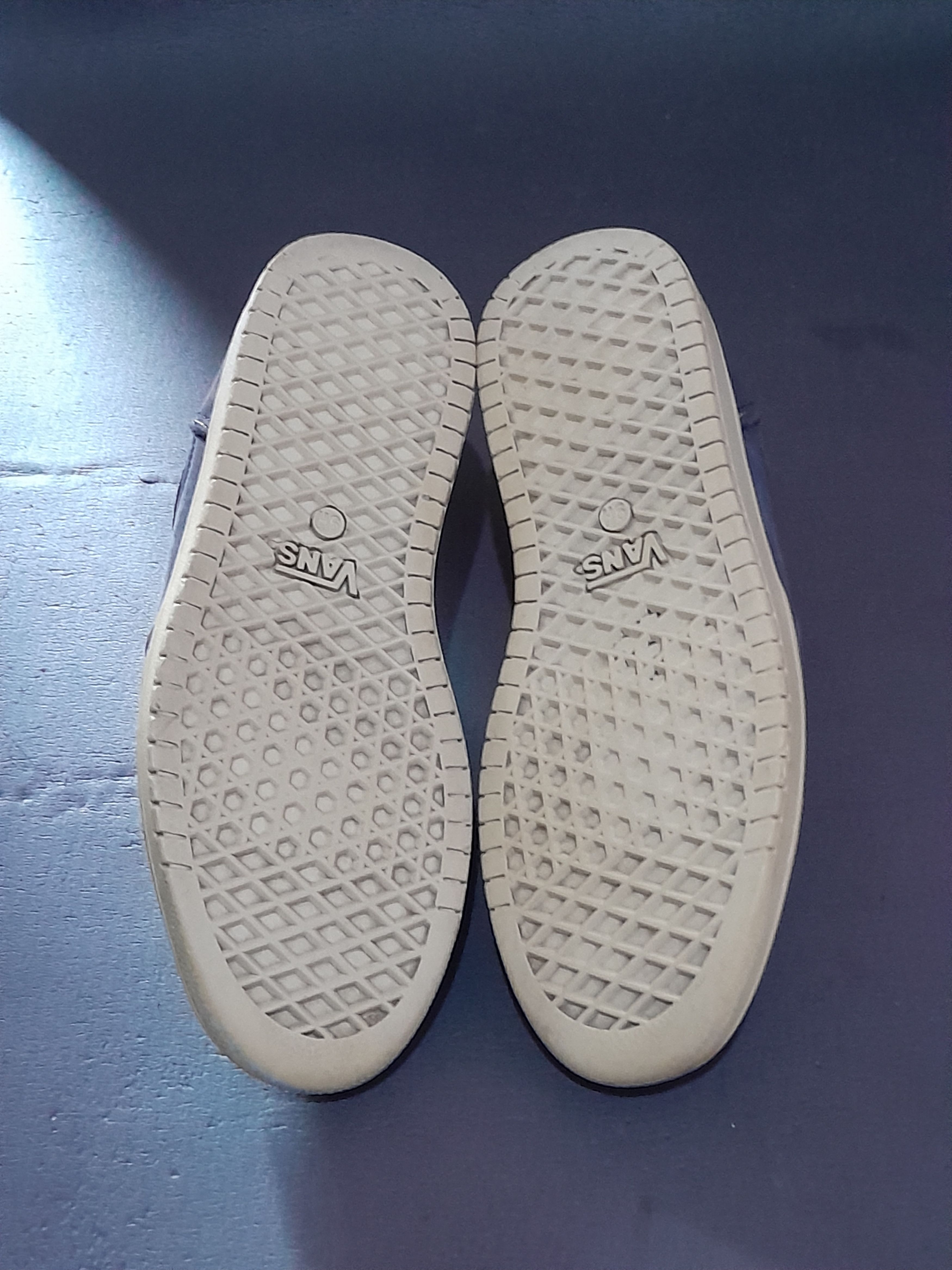 Vans ​Rare Vans Worker Bee (Japan Market Exclusive) - US 9 Size US 9 / EU 42 - 3 Thumbnail