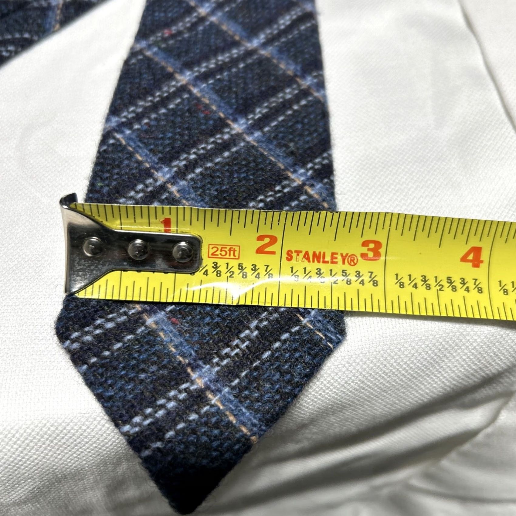 Vintage VINTAGE Parisian Men's Silk Necktie Blue Woven Checkered Preppy Academia Tie 55 Inch 4 Inch WomensMens Size ONE SIZE - 7 Thumbnail