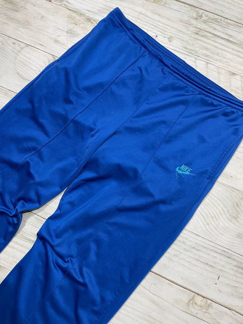 Nike Vintage Nike Tracksuit Jacket And Pants Size US L / EU 52-54 / 3 - 21 Thumbnail