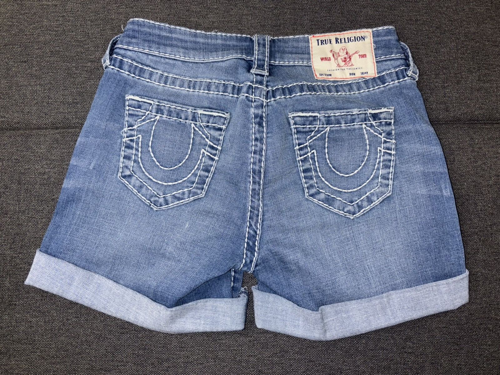 True Religion True Religion Jayde Mid-Rise Classic Shorts Light Denim 24 Size 24" / US 00 / IT 34 - 7 Thumbnail