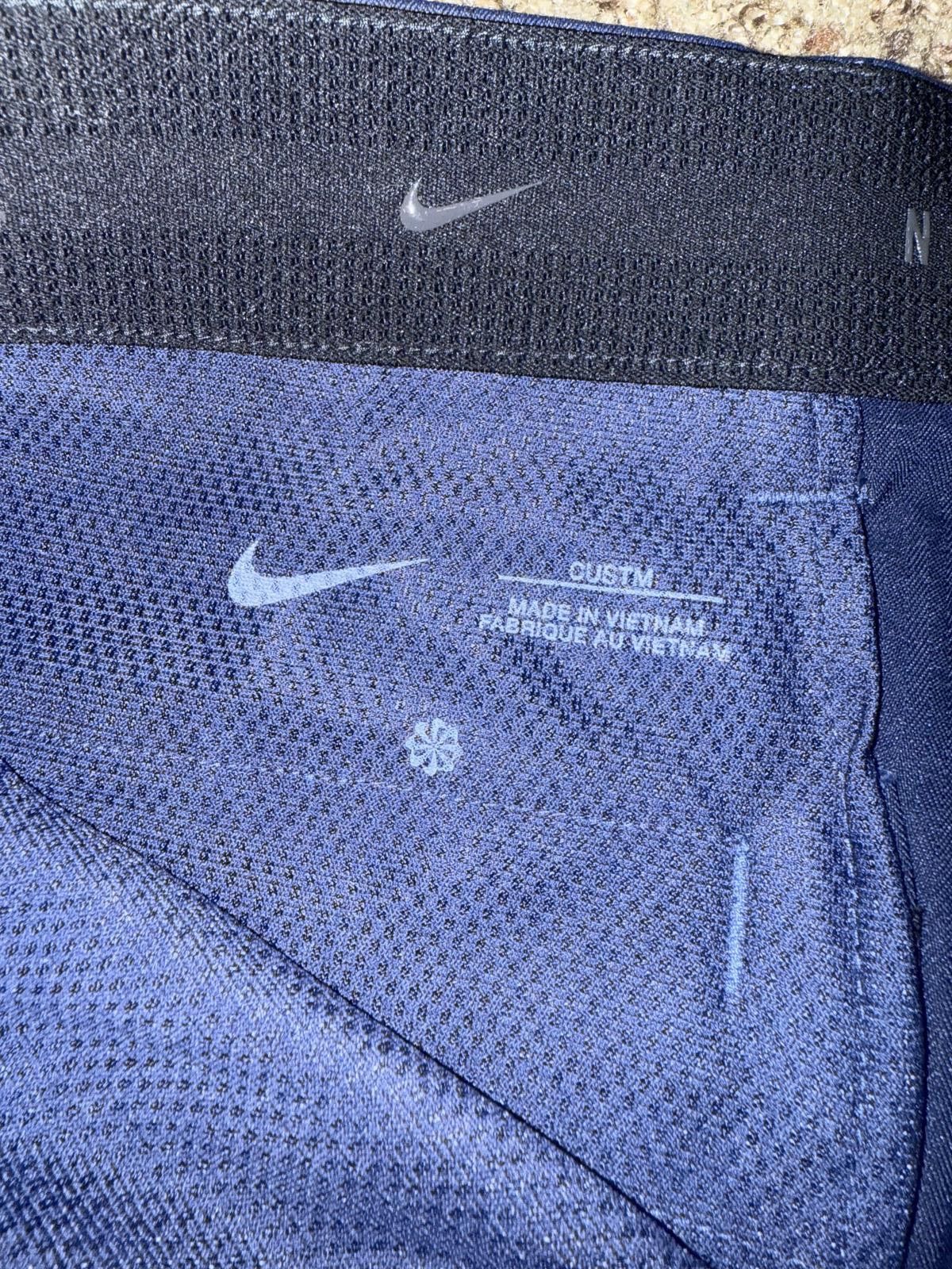 Nike Nike Tour Mens 8” Inseam Midnight Navy Chino Golf Shorts CUSTOM ATHLETE CUSTM Size US 32 / EU 48 - 2 Thumbnail