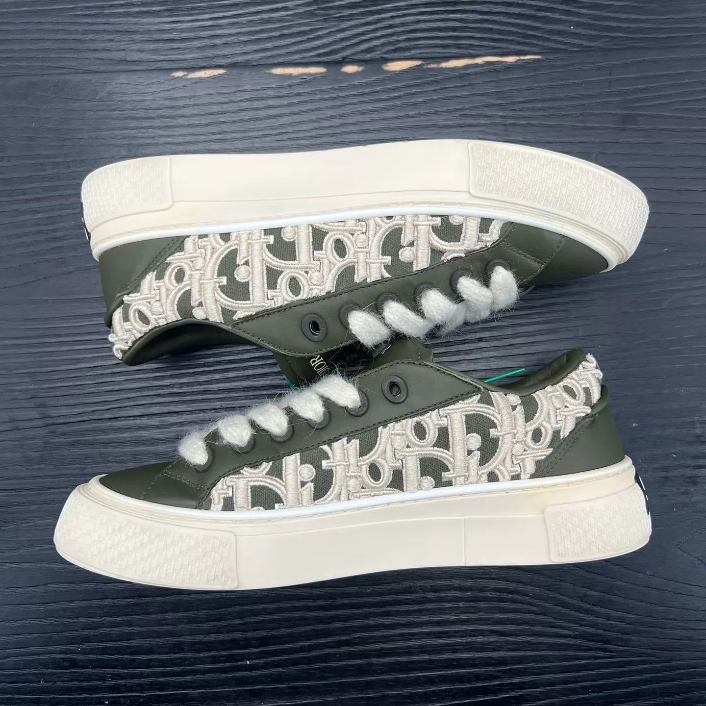 Dior Dior B33 Brown & White Size 43 Like New Size US 10 / EU 43 - 2 Thumbnail