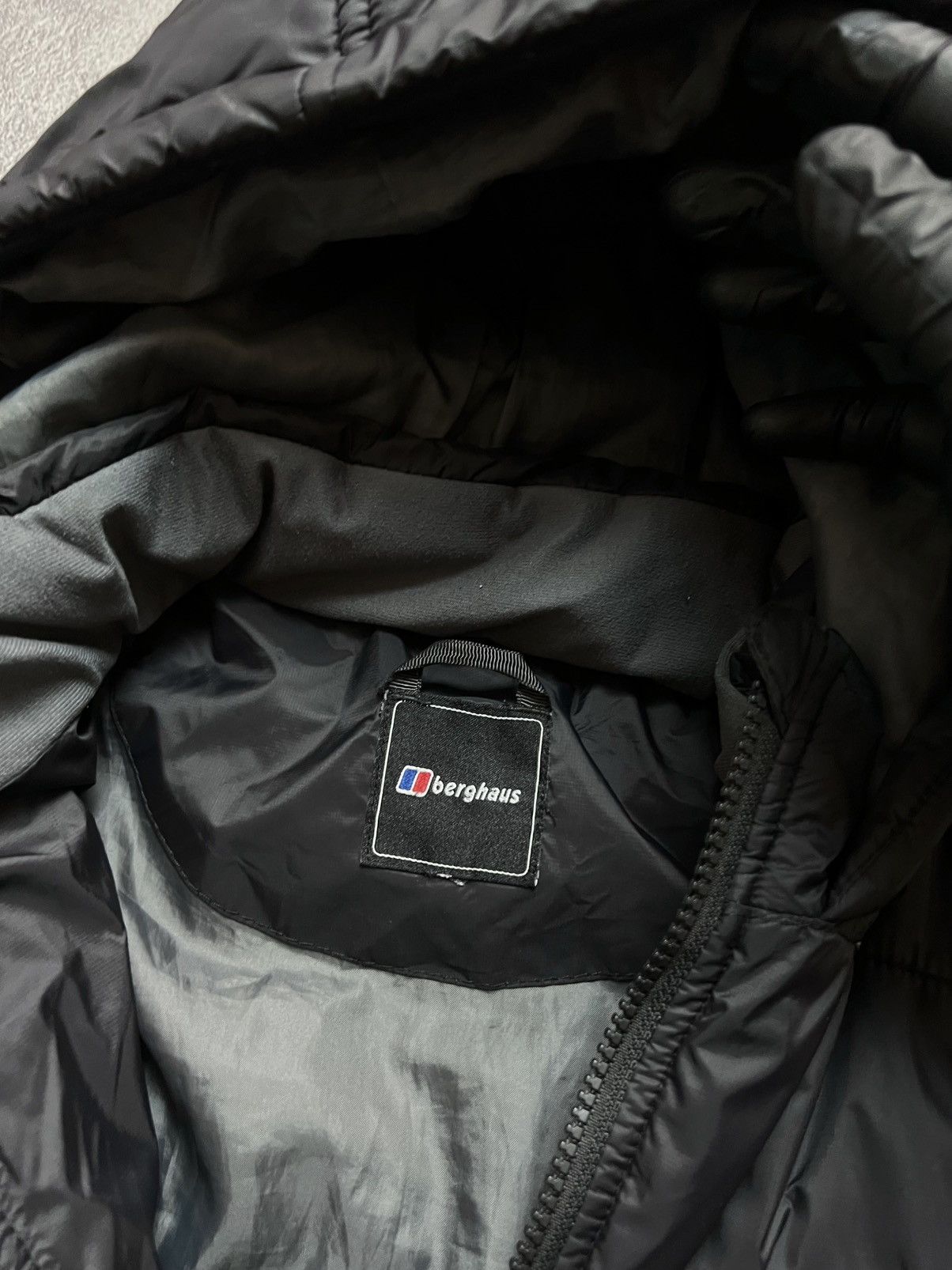 Berghaus Vintage Berghaus Down Jacket Puffer Big Logo S Size US S / EU 44-46 / 1 - 9 Thumbnail