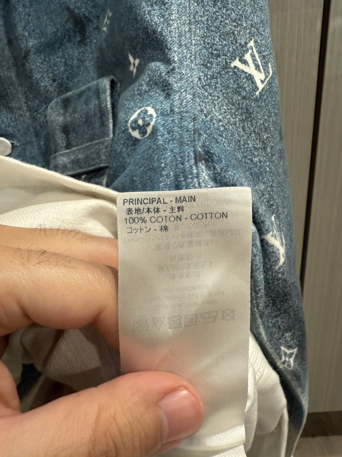 Louis Vuitton Louis Vuitton White Blue Monogram Spray Denim Overshirt Size US M / EU 48-50 / 2 - 11 Thumbnail