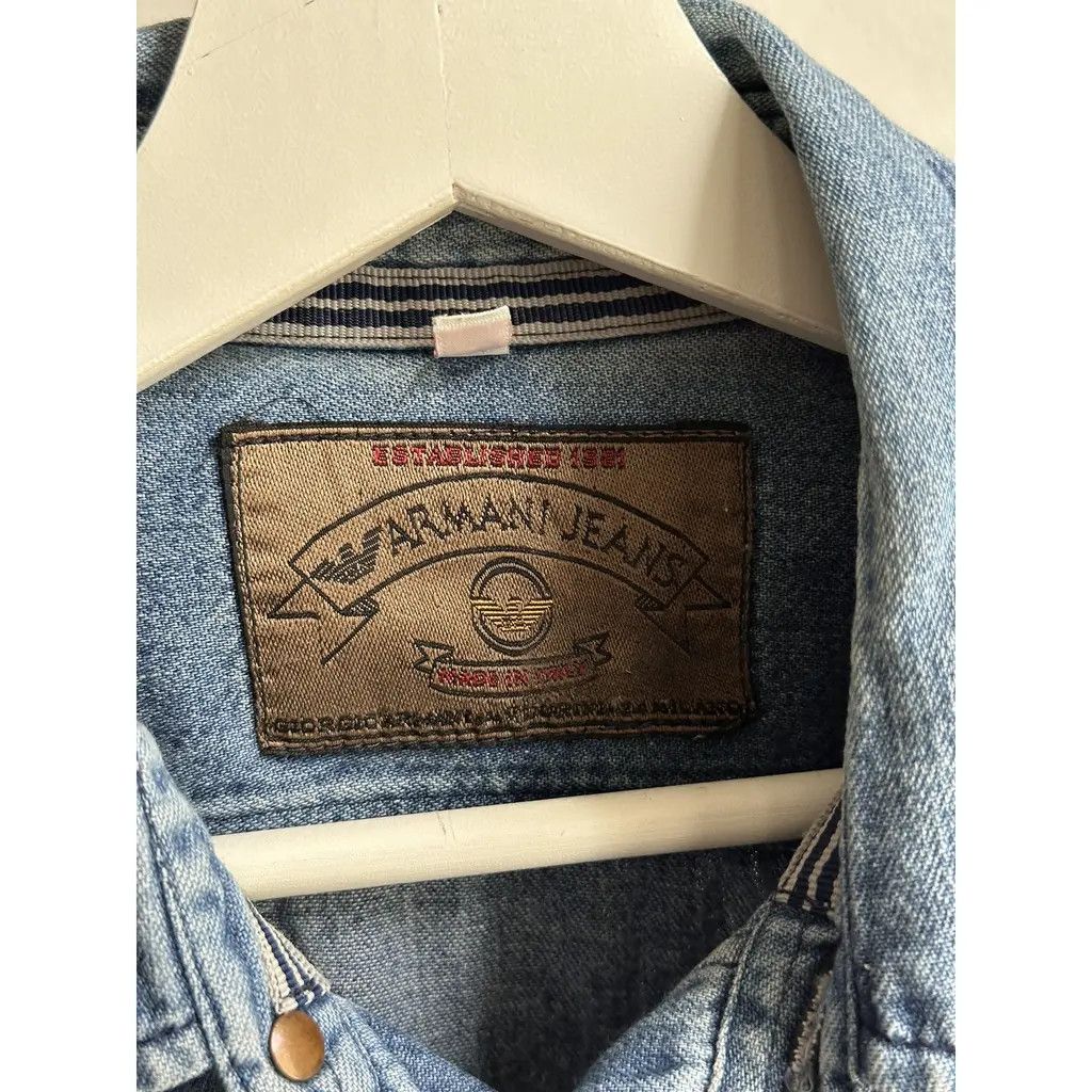 Armani Armani Jeans Vintage Denim Shirt Size US S / EU 44-46 / 1 - 7 Thumbnail