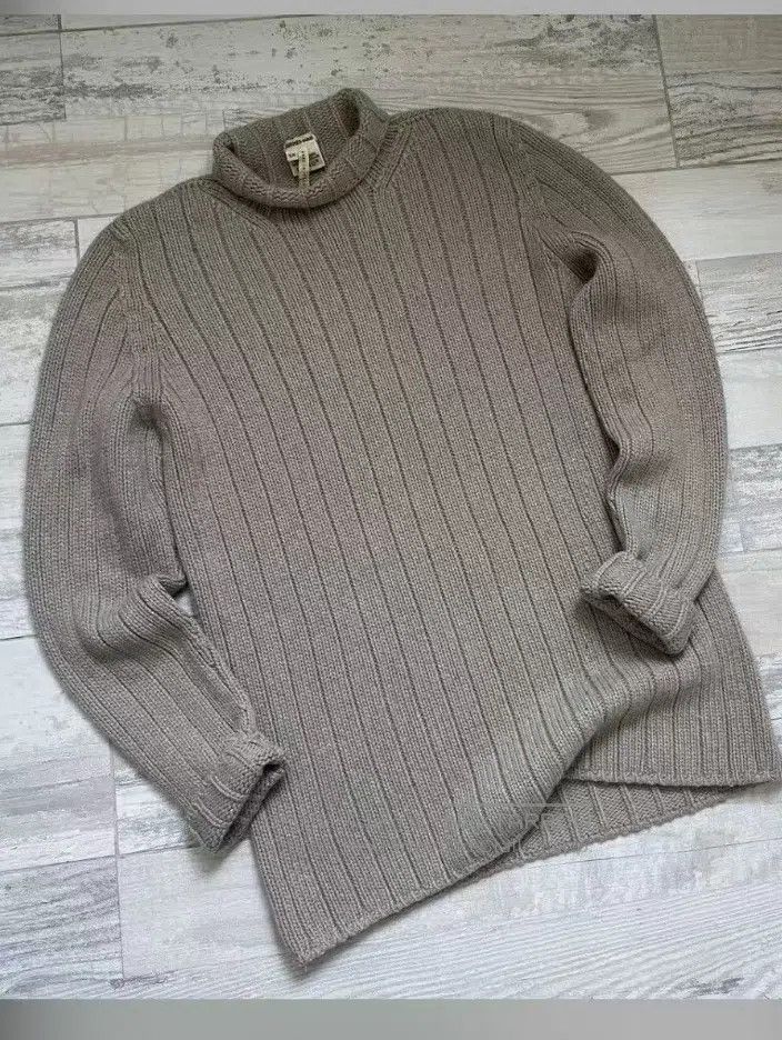 Hermes Hermes Beige pure cashmere knit sweater Size L / US 10 / IT 46 - 1 Thumbnail
