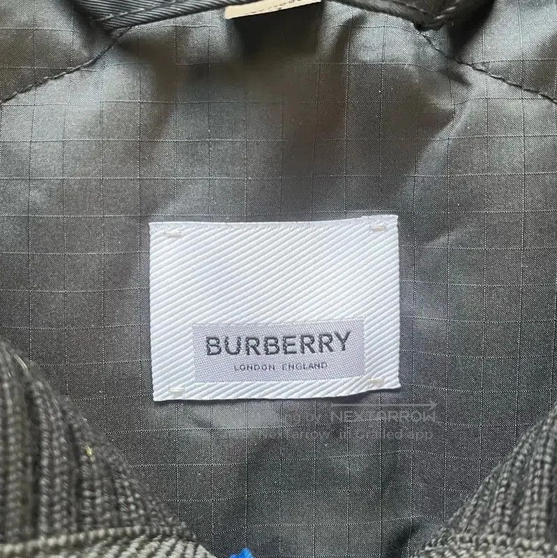 Burberry Burberry Black Men's Hoodie in XL Size. Size US XL / EU 56 / 4 - 3 Thumbnail