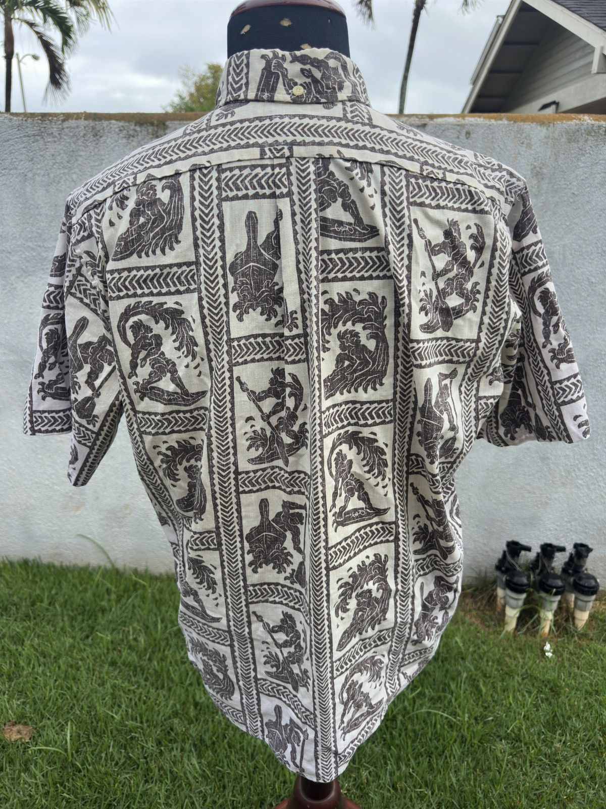 Reyn Spooner PreOwned Reyn Spooner Beige Hawaiian Print Men's L Beige Size US L / EU 52-54 / 3 - 2 Thumbnail