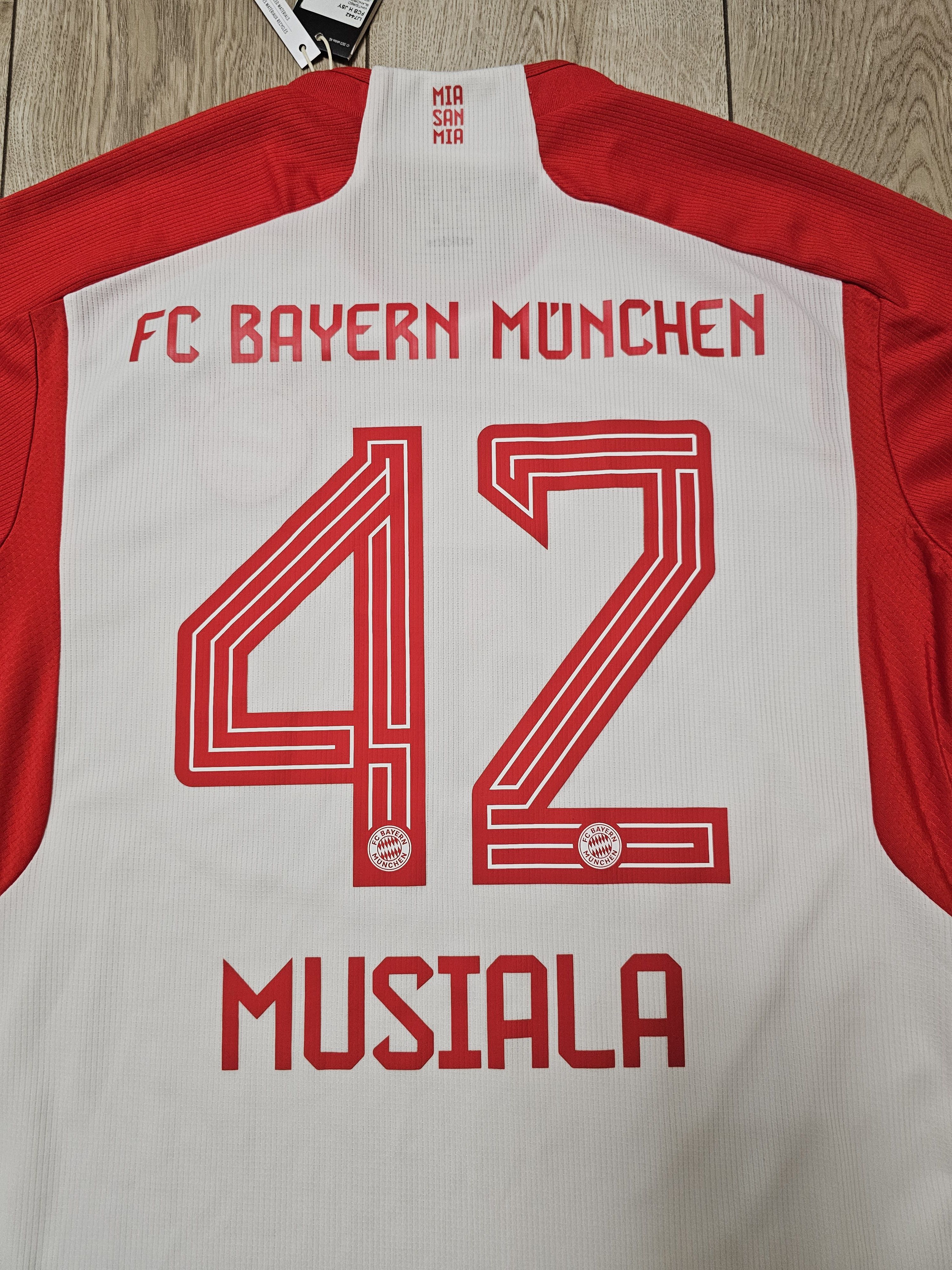 Adidas BAYERN MUNICH 2023 2024 HOME MUSIALA FOOTBALL SOCCER JERSEY Size US M / EU 48-50 / 2 - 5 Thumbnail