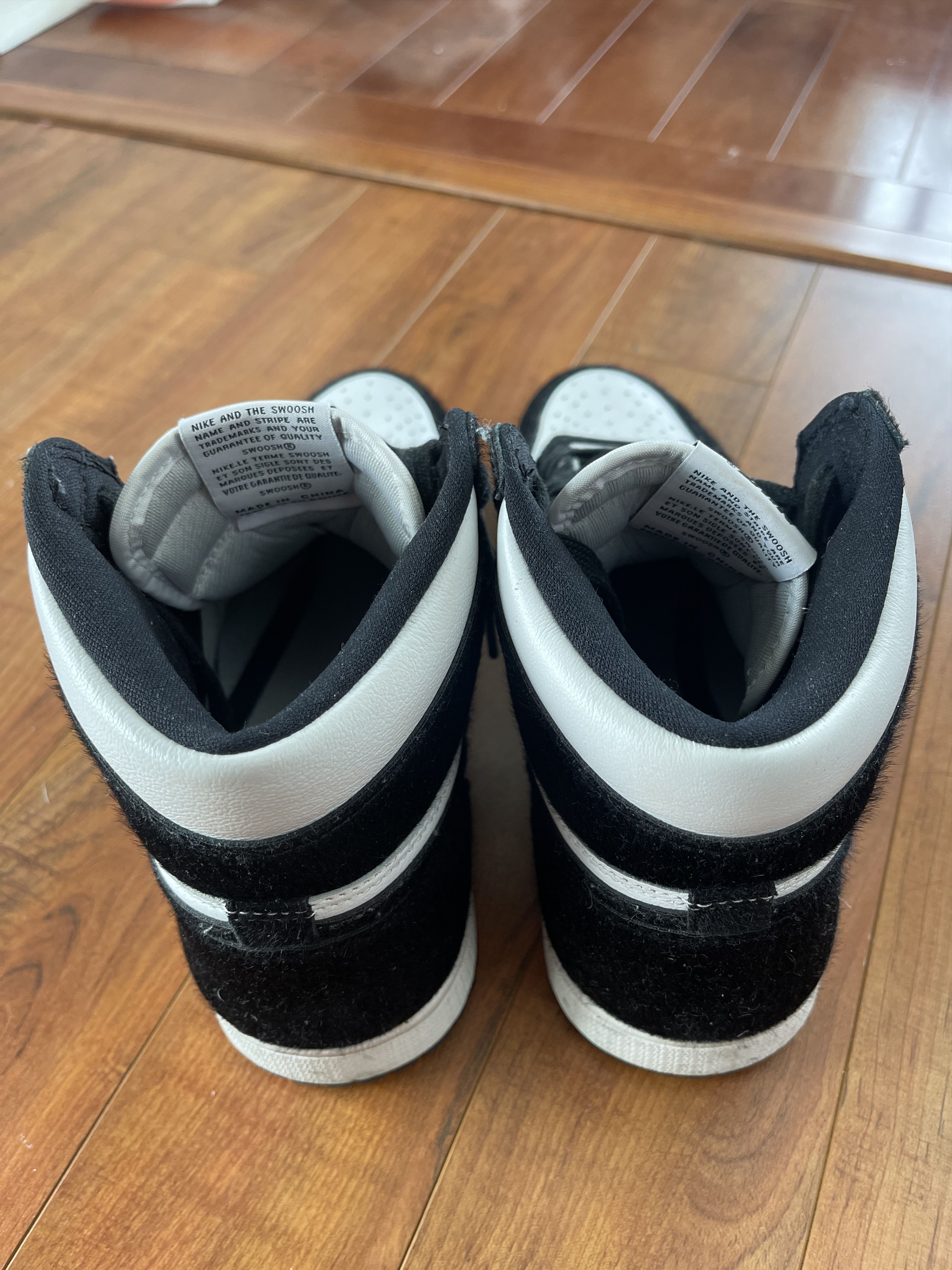 Jordan Brand Air Jordan 1 Retro High OG Twist 2.0/ Panda Size US 9 / IT 39 - 8 Thumbnail